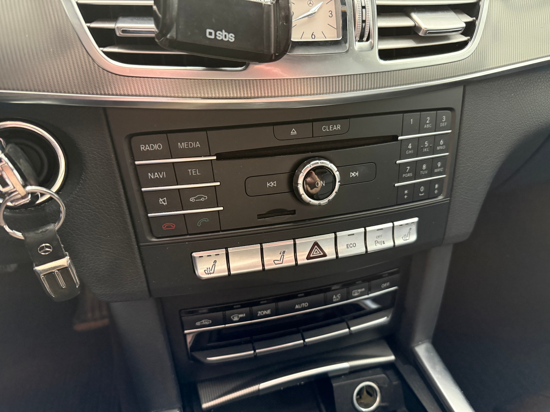 MERCEDES-BENZ E 250 BlueTEC Avantg. 4M-image-9