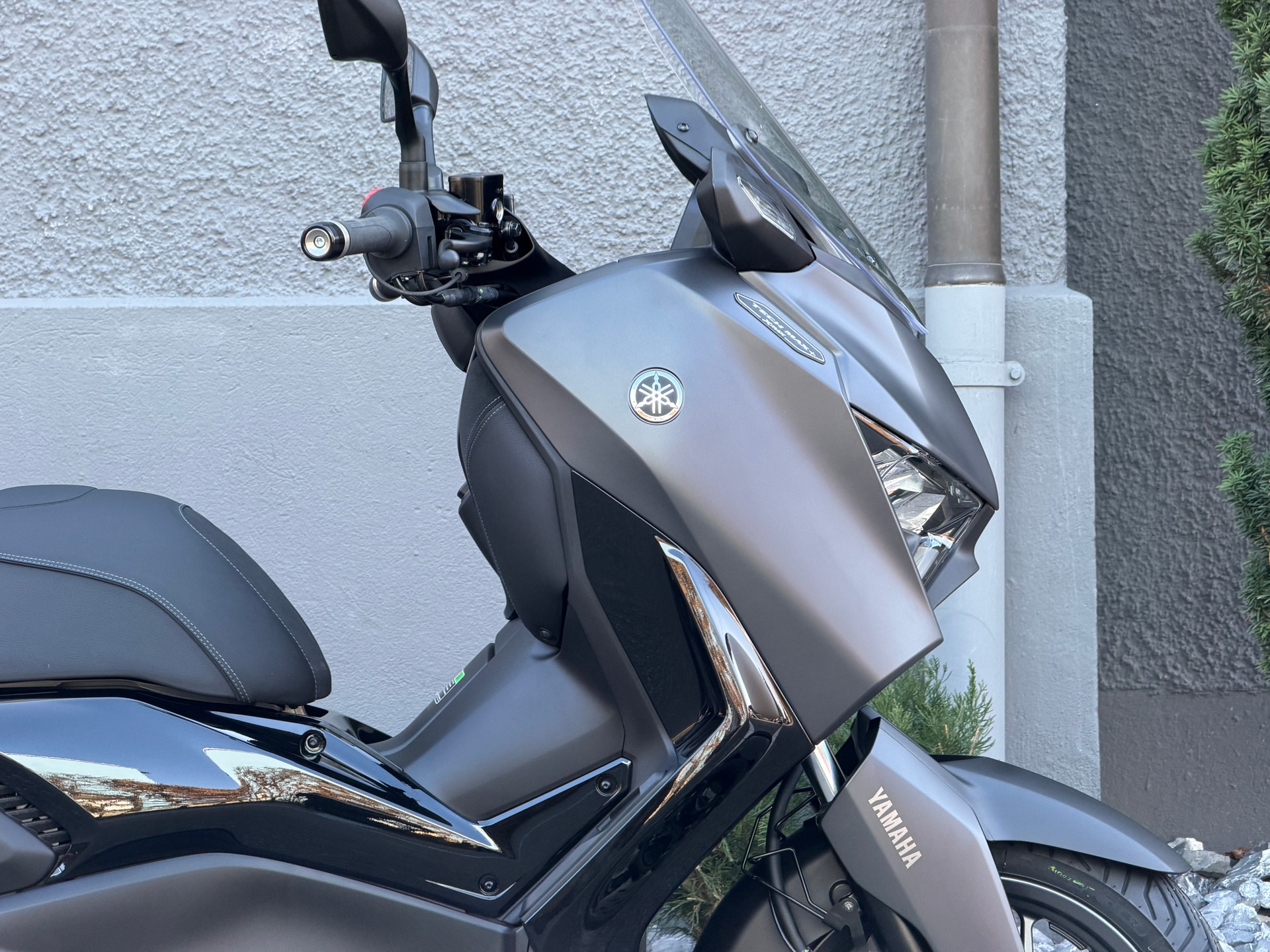 YAMAHA XMAX 300 Tech MAX+ 2026-image-10