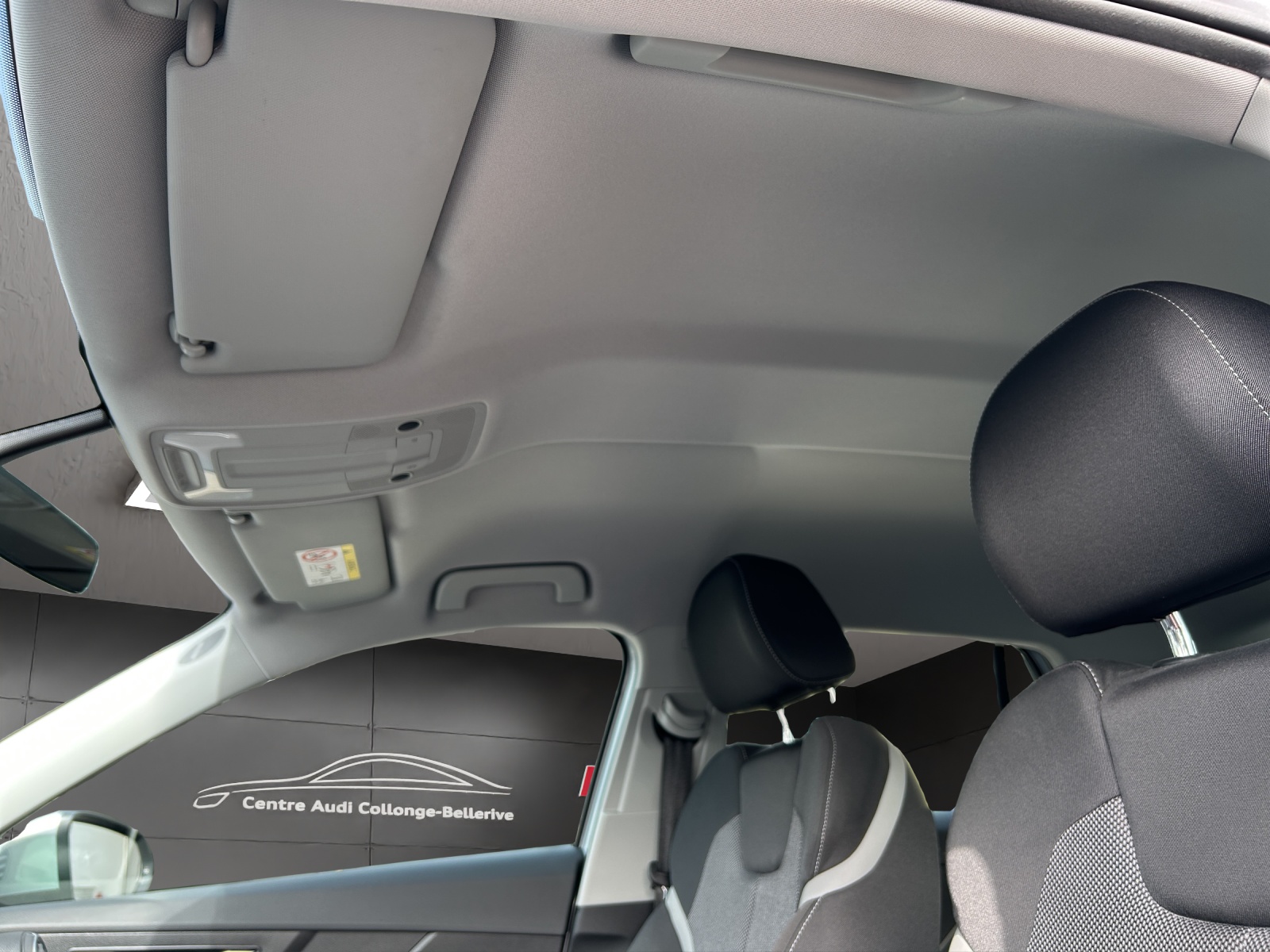 AUDI Q2 35 TFSI Sport S-tronic-image-23
