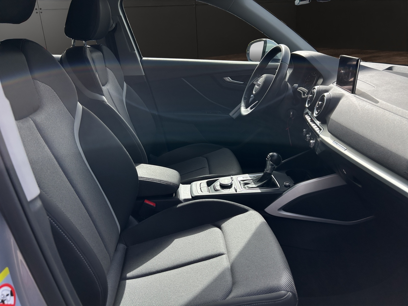AUDI Q2 35 TFSI Sport S-tronic-image-15