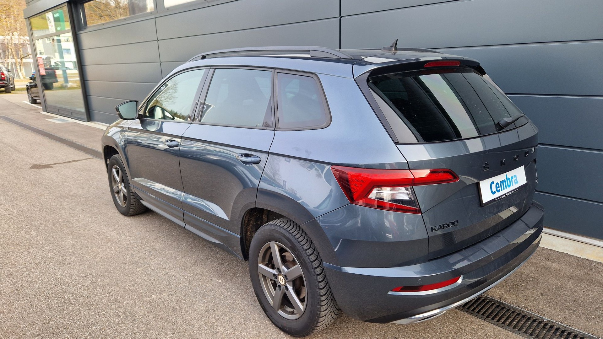 SKODA Karoq 2.0 TSI SportLine 4x4 DSG-image-1