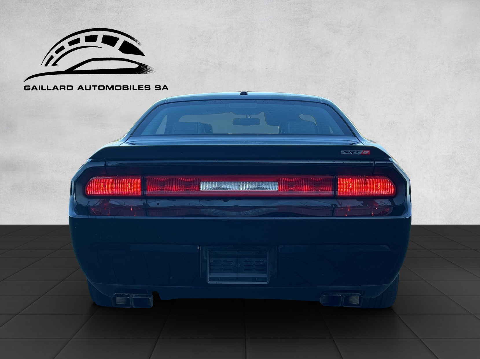 DODGE SRT8 First Edition-image-5
