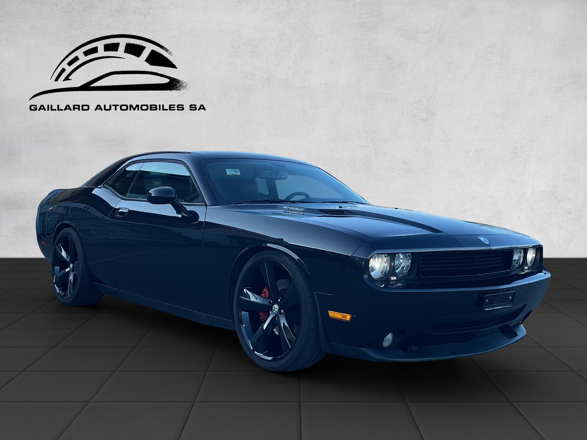 DODGE SRT8 First Edition-image-1