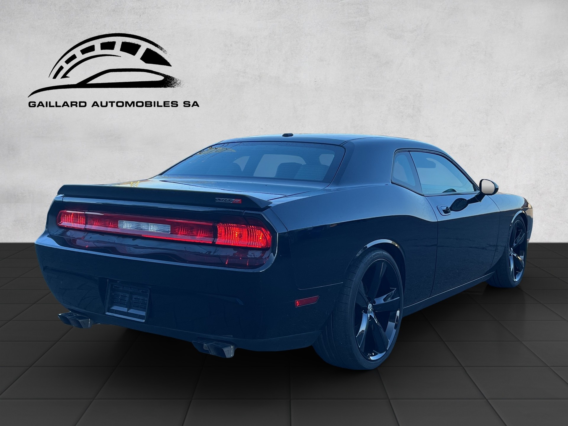 DODGE SRT8 First Edition-image-4