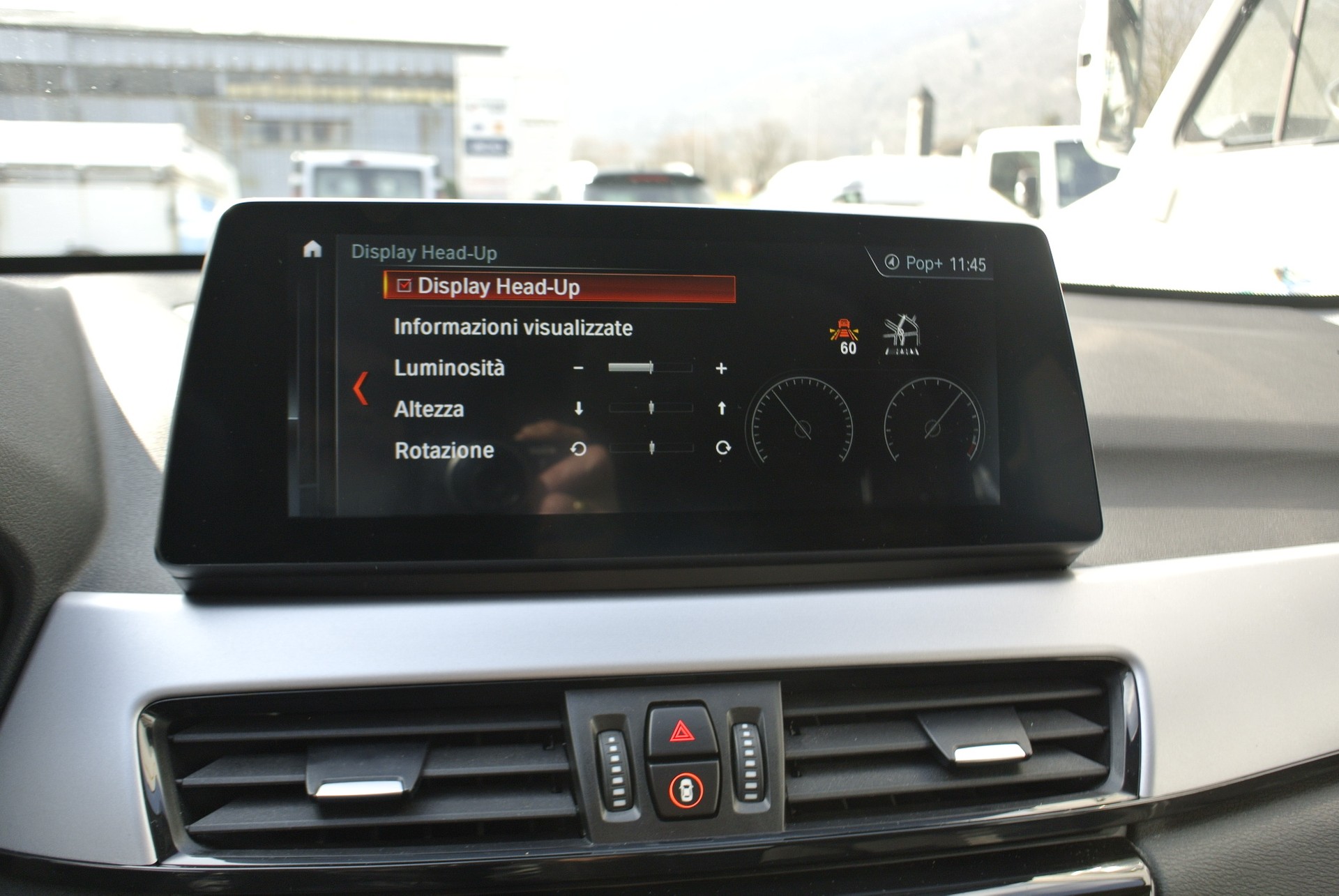 BMW X1 xDrive 18d Steptronic-image-31
