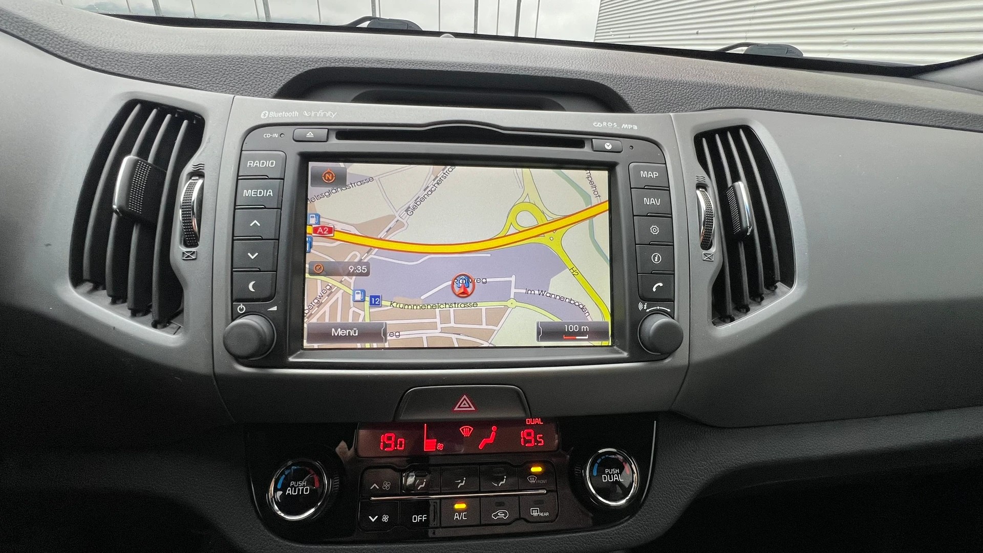 KIA SPORTAGE 1.7 CRDi SWISS ECO EDITION l 116 PS-image-21