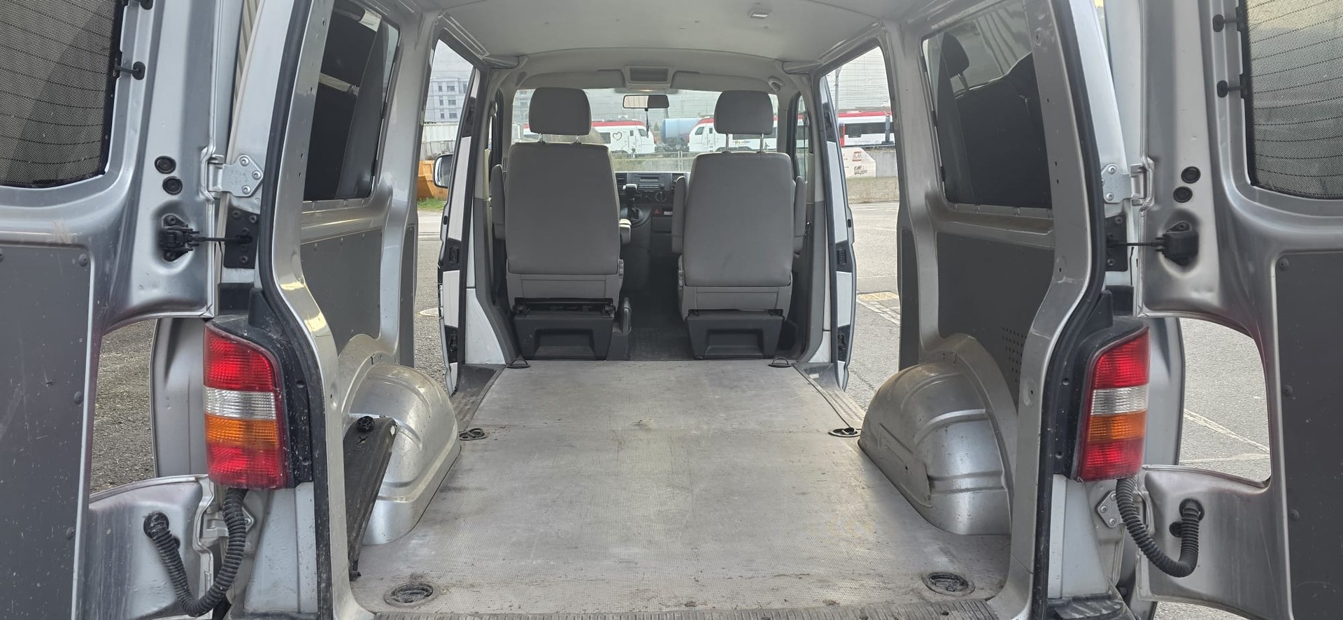 VW T5 2.5 TDI PD-image-7