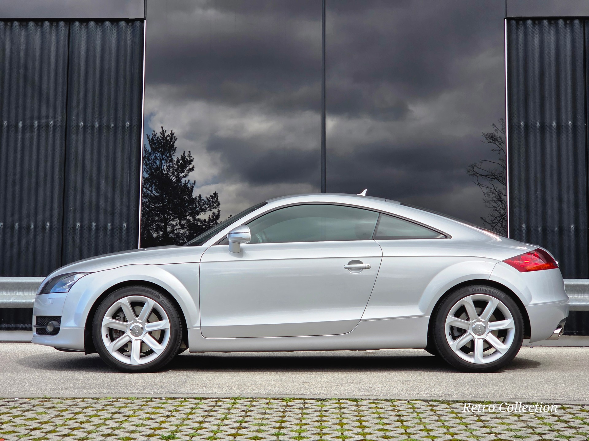 AUDI TT Coupé 3.2 quattro - voiture CH - superbe configuration - carnet de services - expertisée du jour.-image-2