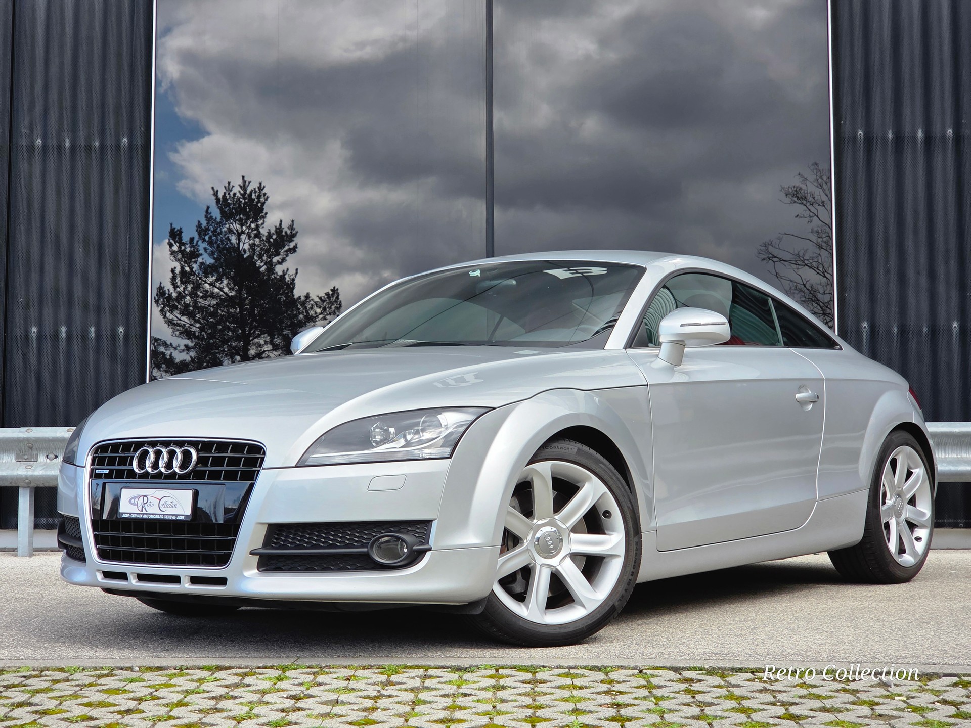 AUDI TT Coupé 3.2 quattro - voiture CH - superbe configuration - carnet de services - expertisée du jour.-image-0