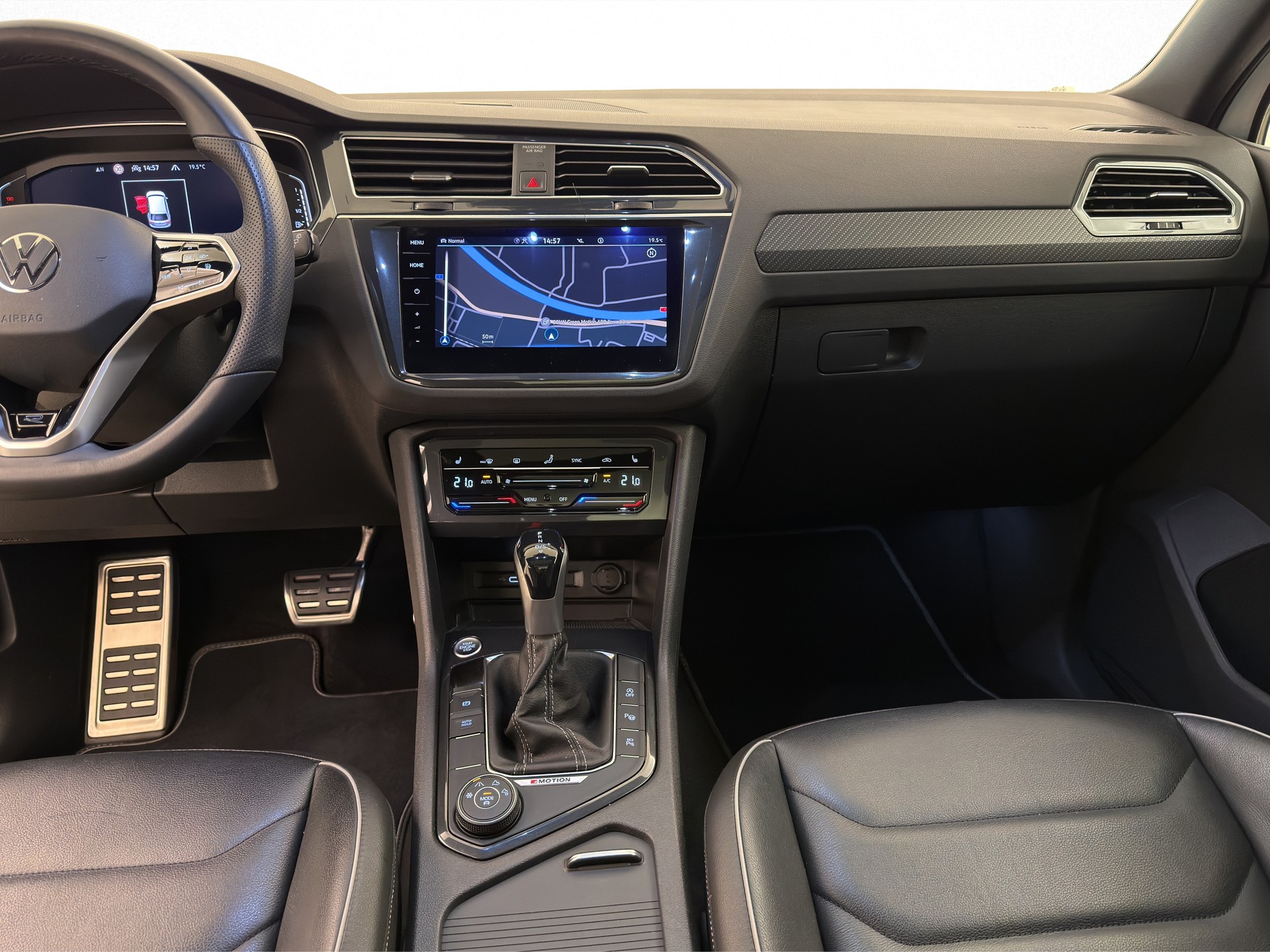 VW Tiguan 2.0 TSI R-Line DSG-image-7