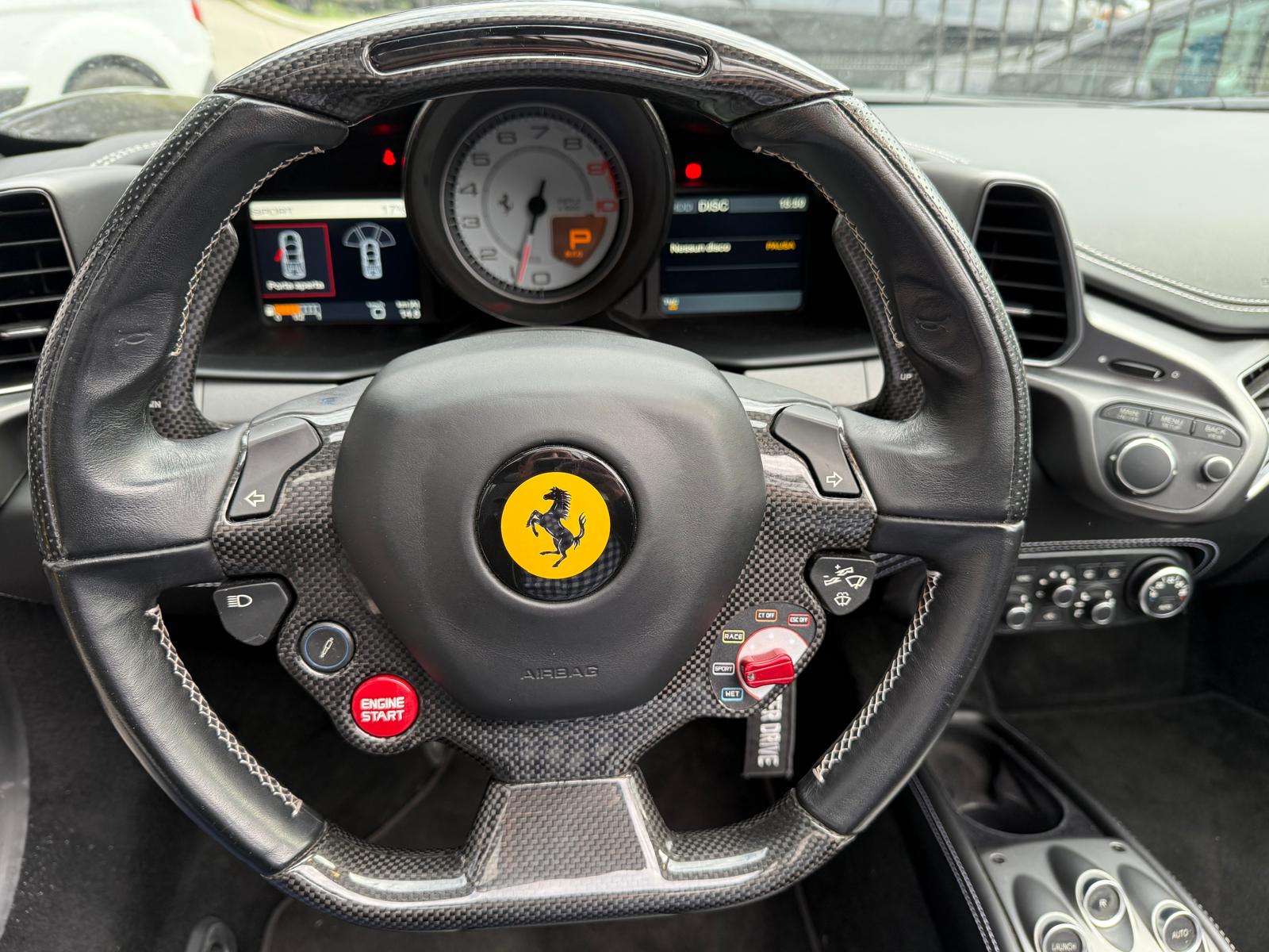 FERRARI 458 Spider Italia 4.5 V8-image-8