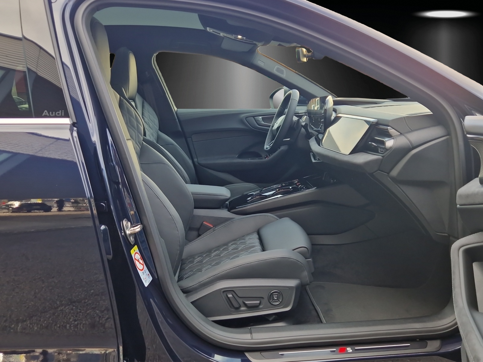 AUDI A5 Limousine TFSI quattro 200 kW S tronic-image-8