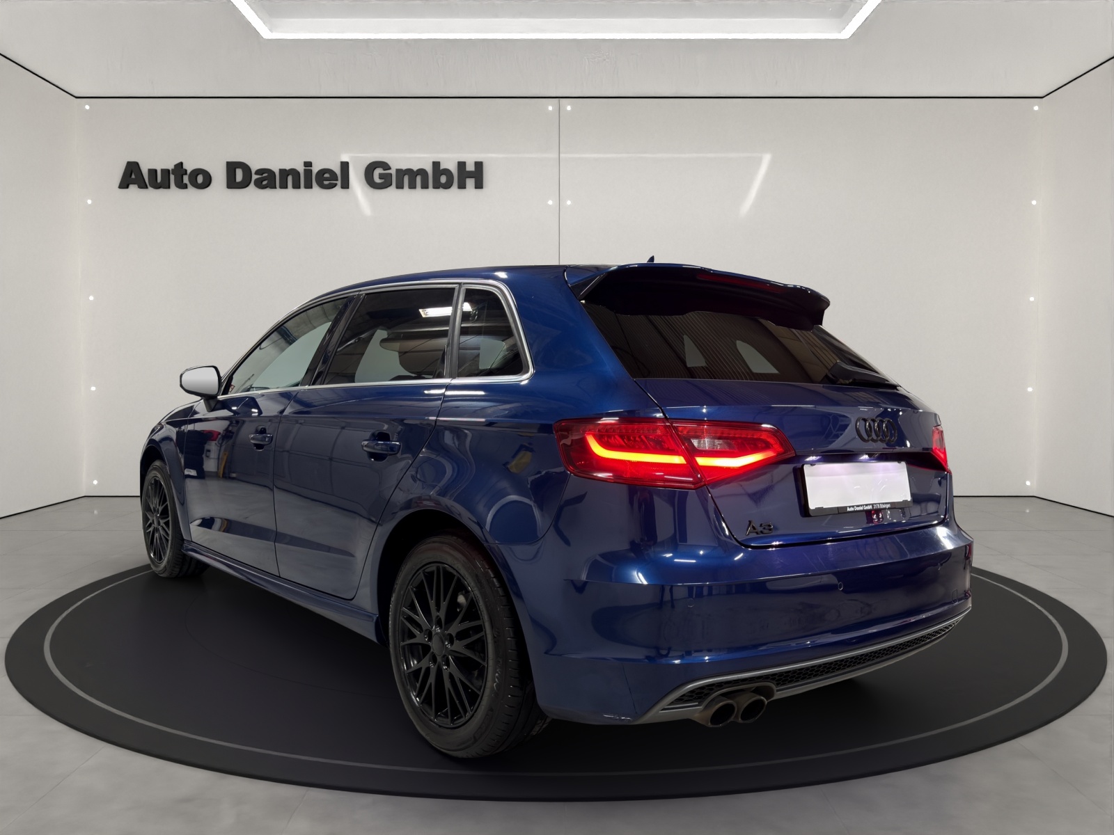 AUDI A3 Sportback 1.8 TFSI Ambiente S-tronic-image-7