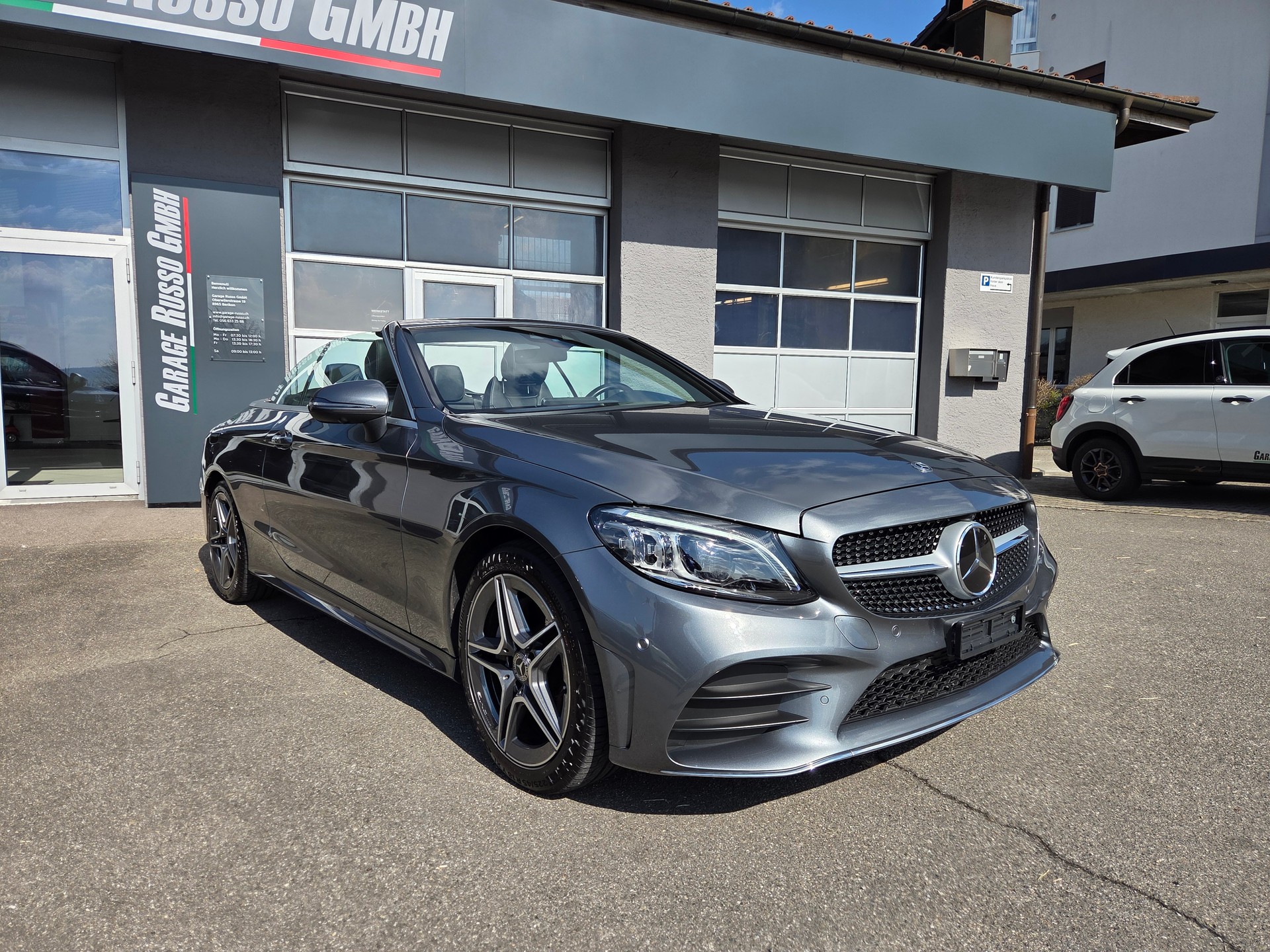 MERCEDES-BENZ C 200 AMG Line Cabriolet 4Matic 9G-Tronic-showroom-element-1