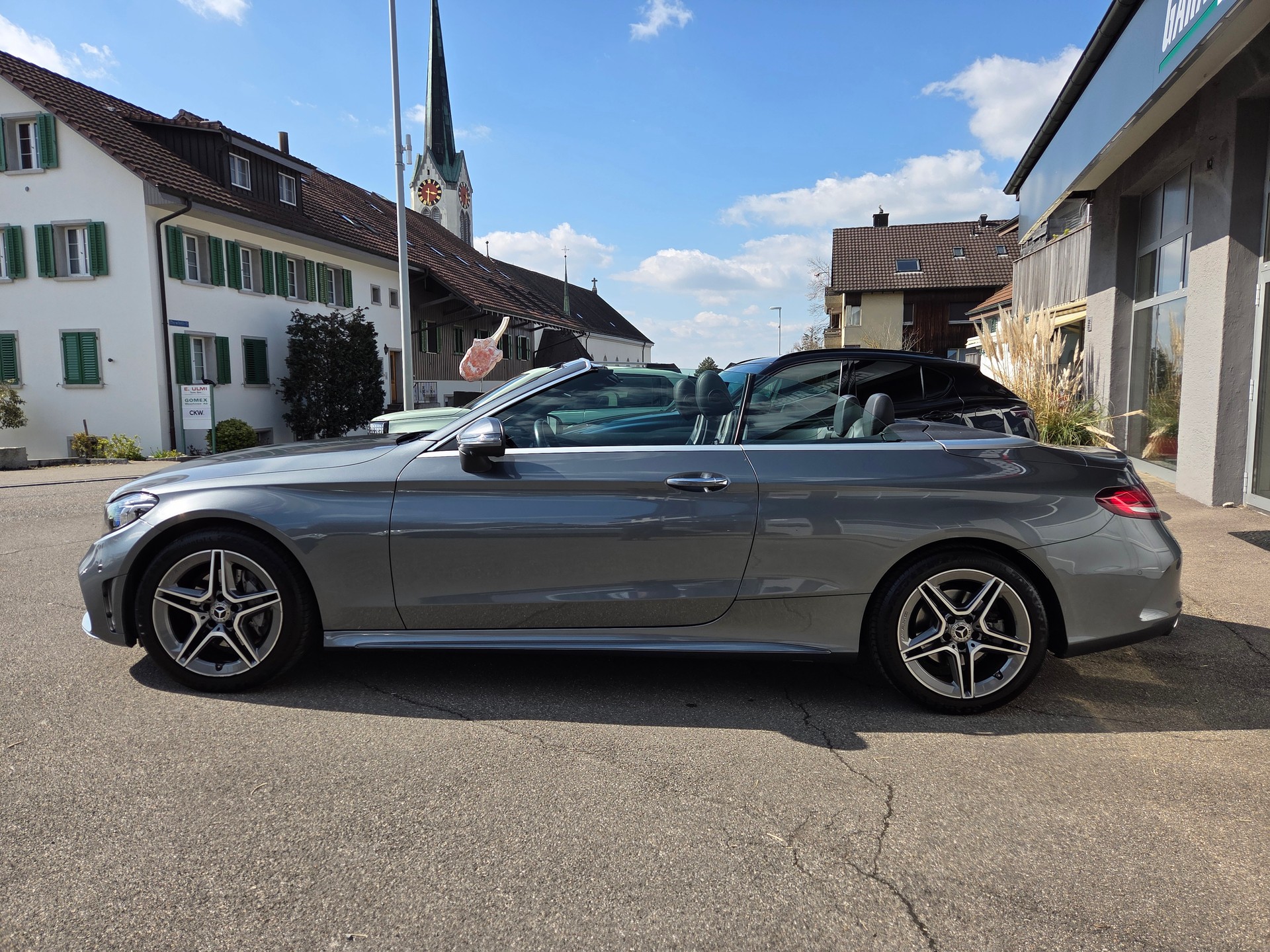 MERCEDES-BENZ C 200 AMG Line Cabriolet 4Matic 9G-Tronic-image-5