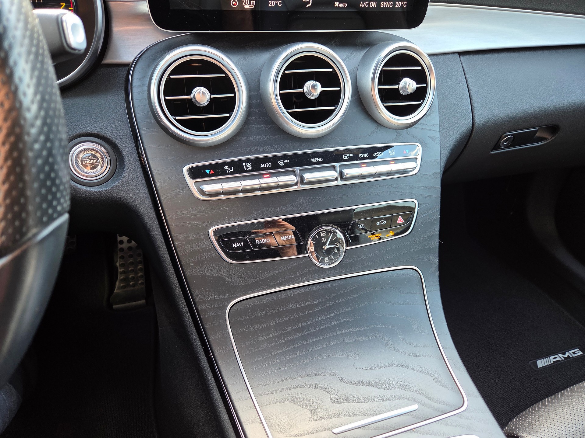 MERCEDES-BENZ C 200 AMG Line Cabriolet 4Matic 9G-Tronic-image-19