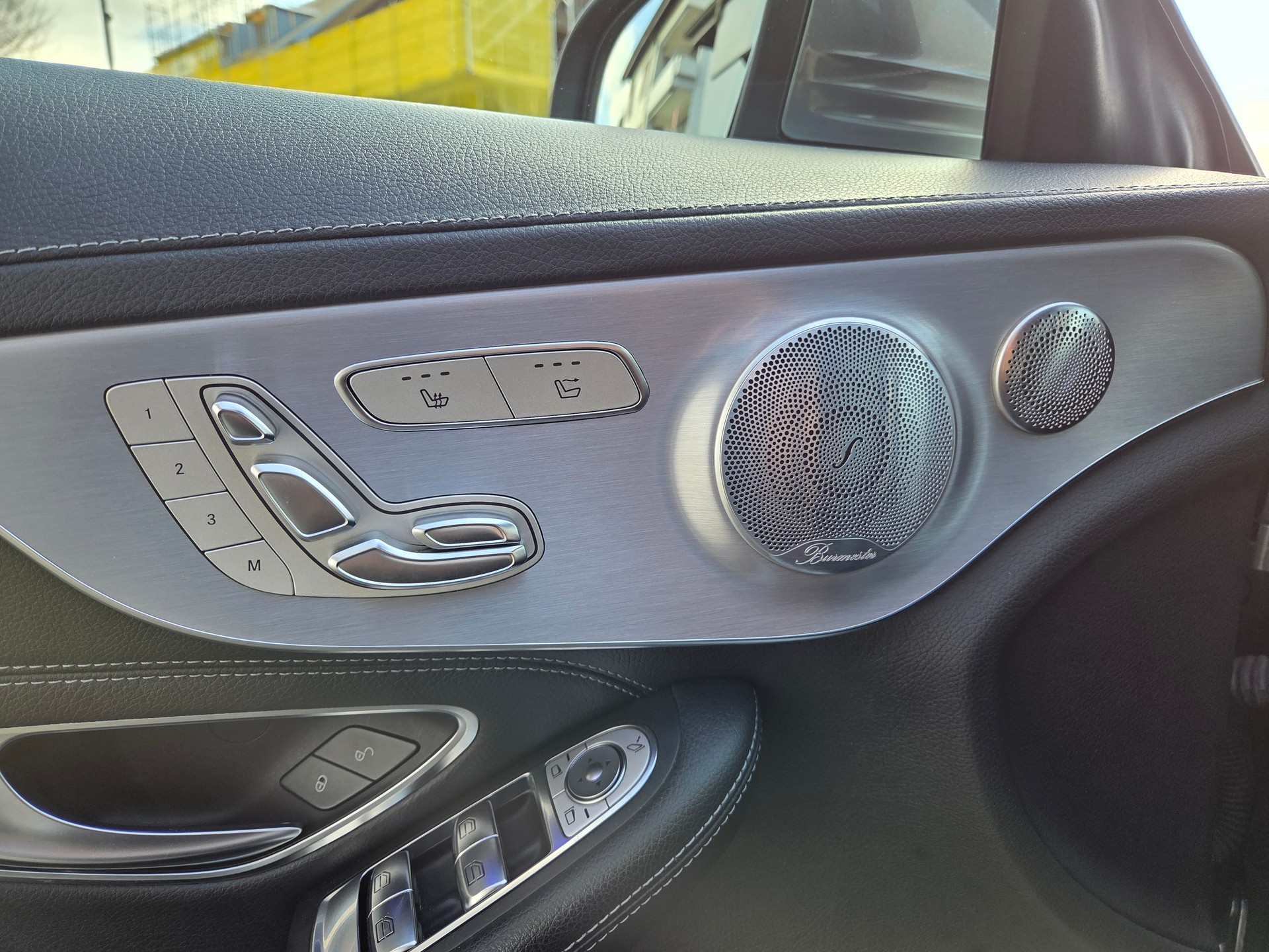 MERCEDES-BENZ C 200 AMG Line Cabriolet 4Matic 9G-Tronic-image-16