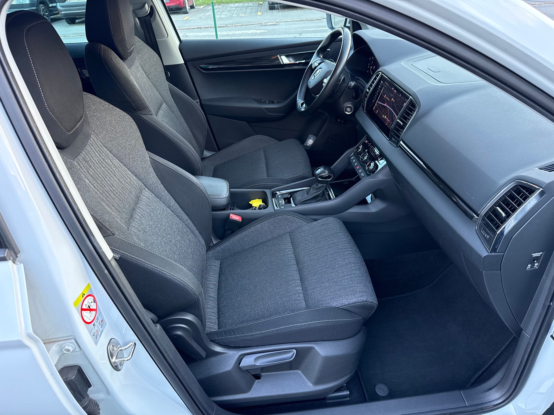 SKODA Karoq 2.0 TDI Style 4x4 DSG-image-13
