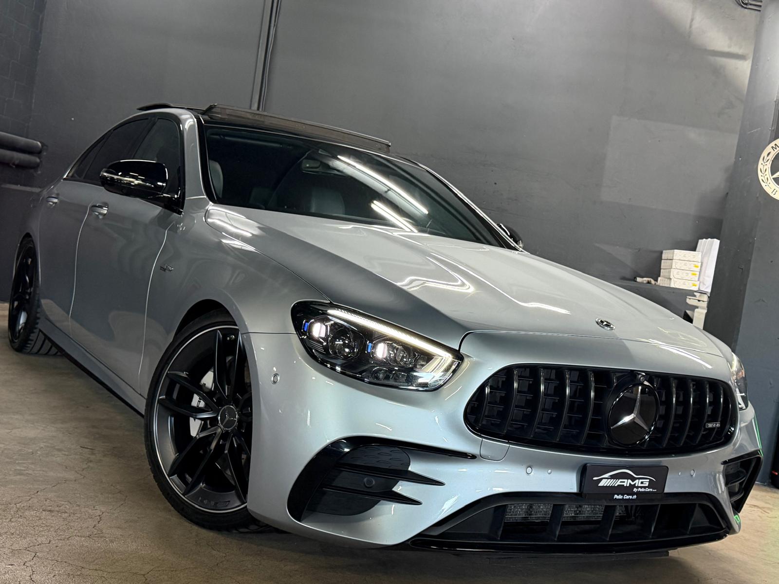 MERCEDES-BENZ AMG E 53 4Matic+ Limited Silver&Black Performance Speedshift 9G-TCT-showroom-element-3