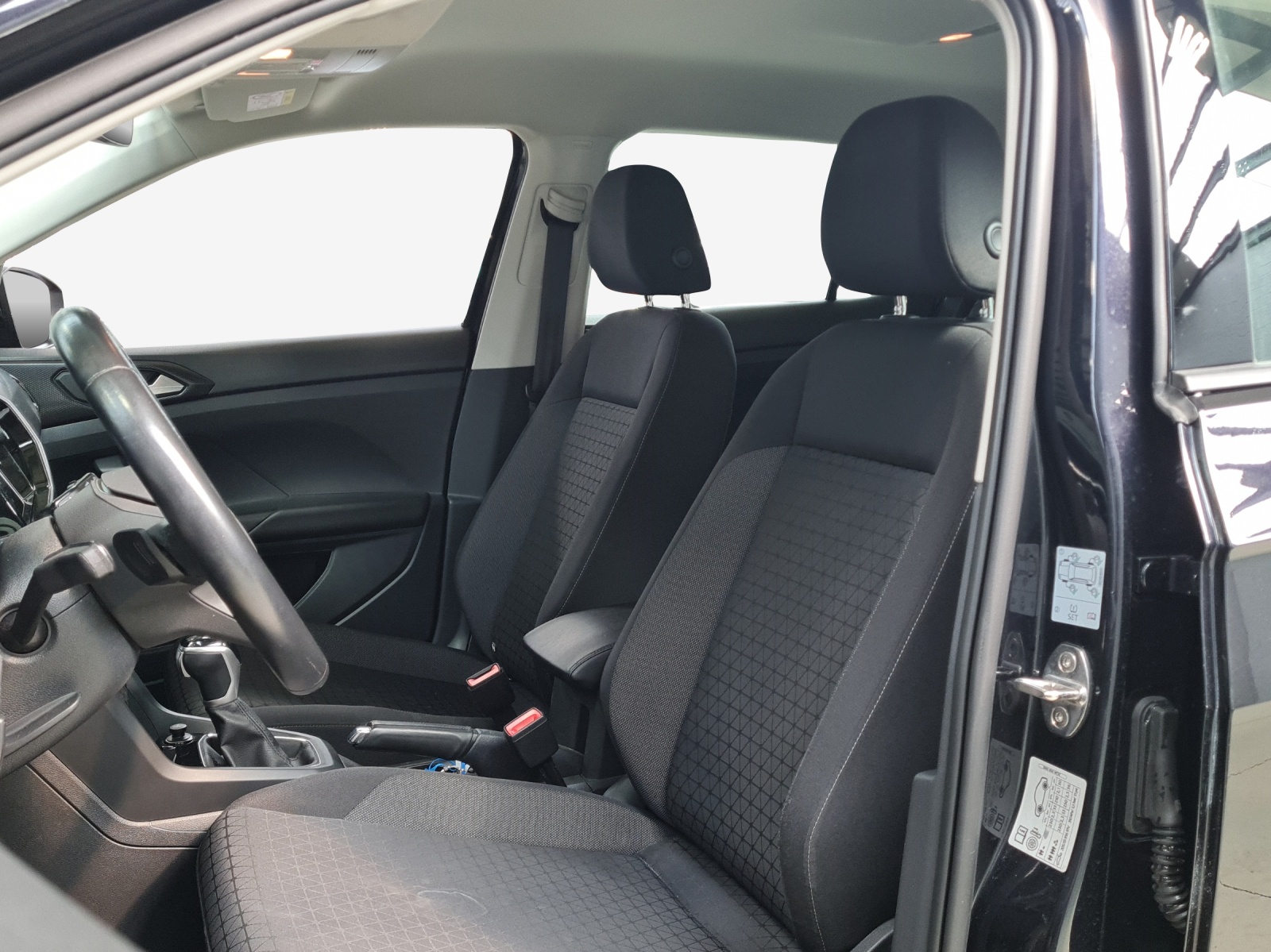 VW T-Cross 1.0 TSI Life Limited DSG-image-7