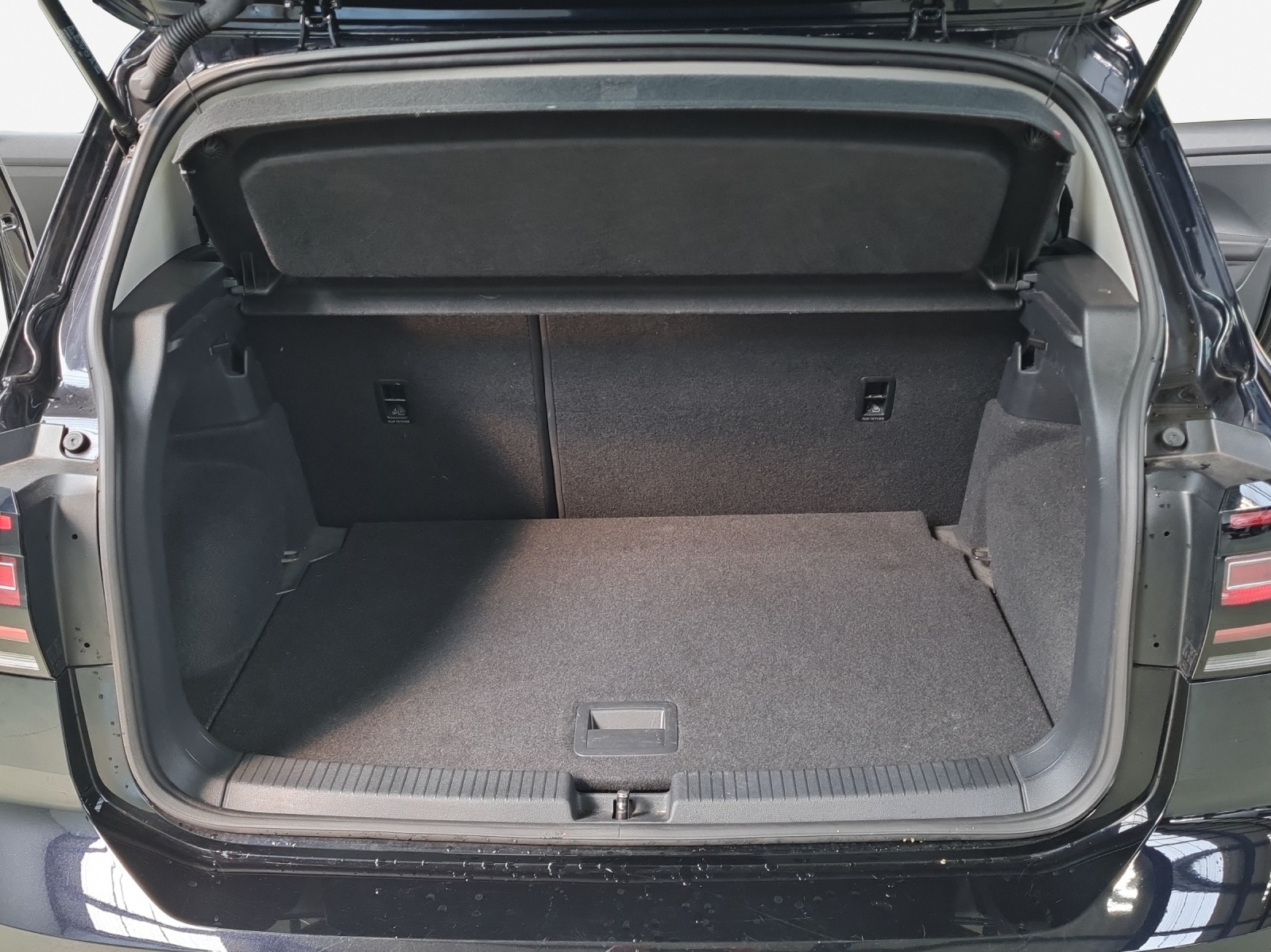 VW T-Cross 1.0 TSI Life Limited DSG-image-12