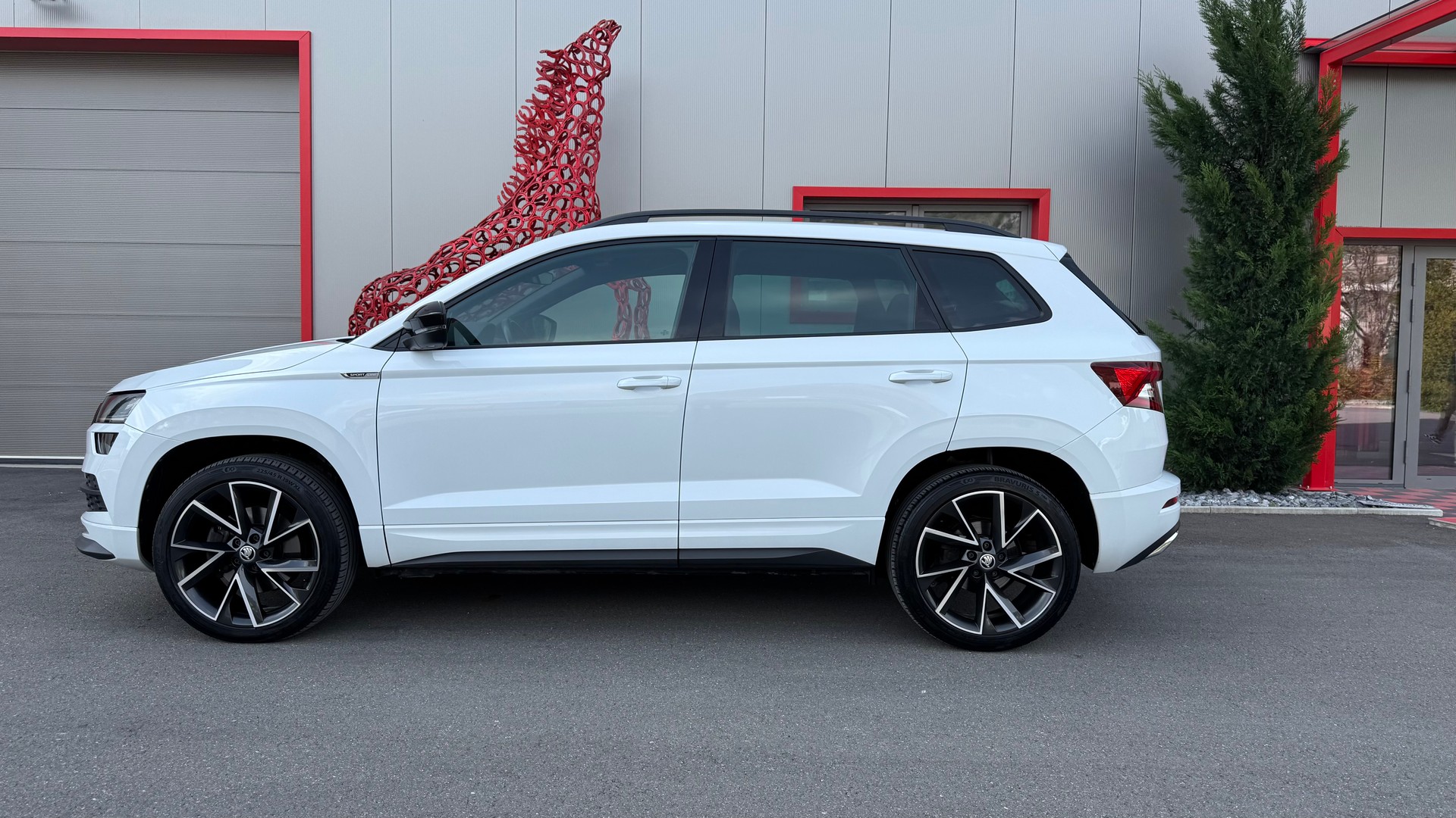 SKODA Karoq 2.0 TSI SportLine 4x4 DSG-showroom-element-1