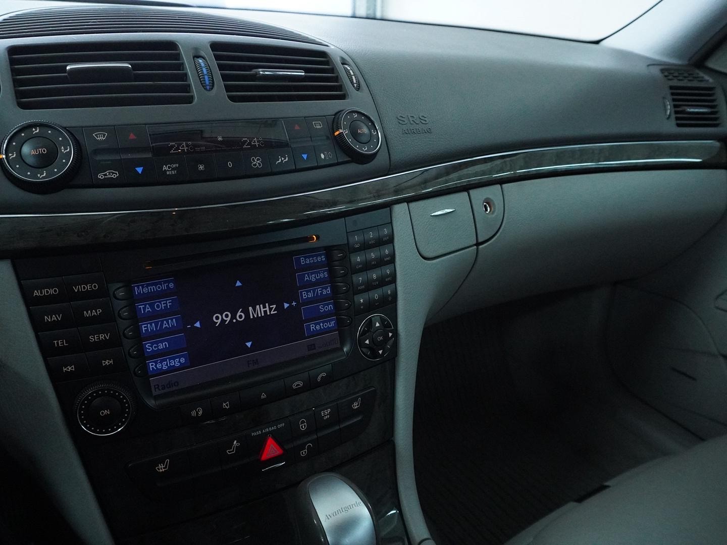 MERCEDES-BENZ E 320 Avantgarde 4Matic Automatic-image-5
