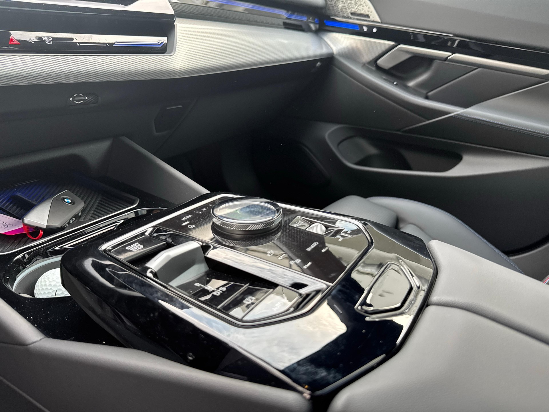 BMW 520d xDrive Touring-image-16