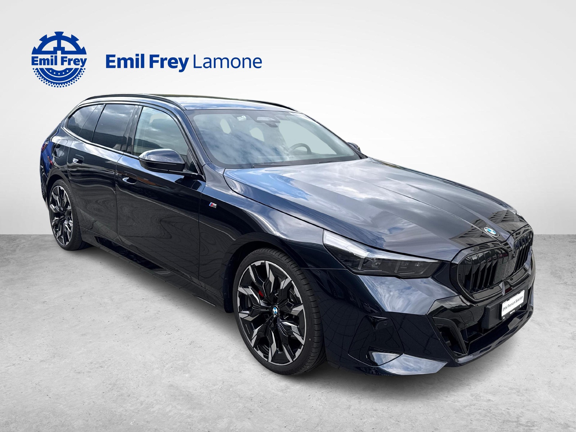 BMW 520d xDrive Touring-image-6