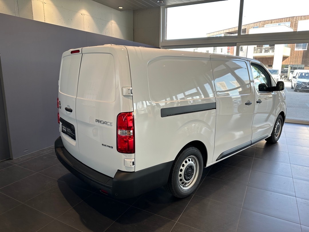 TOYOTA Proace EV 75kWh Long Active-image-6