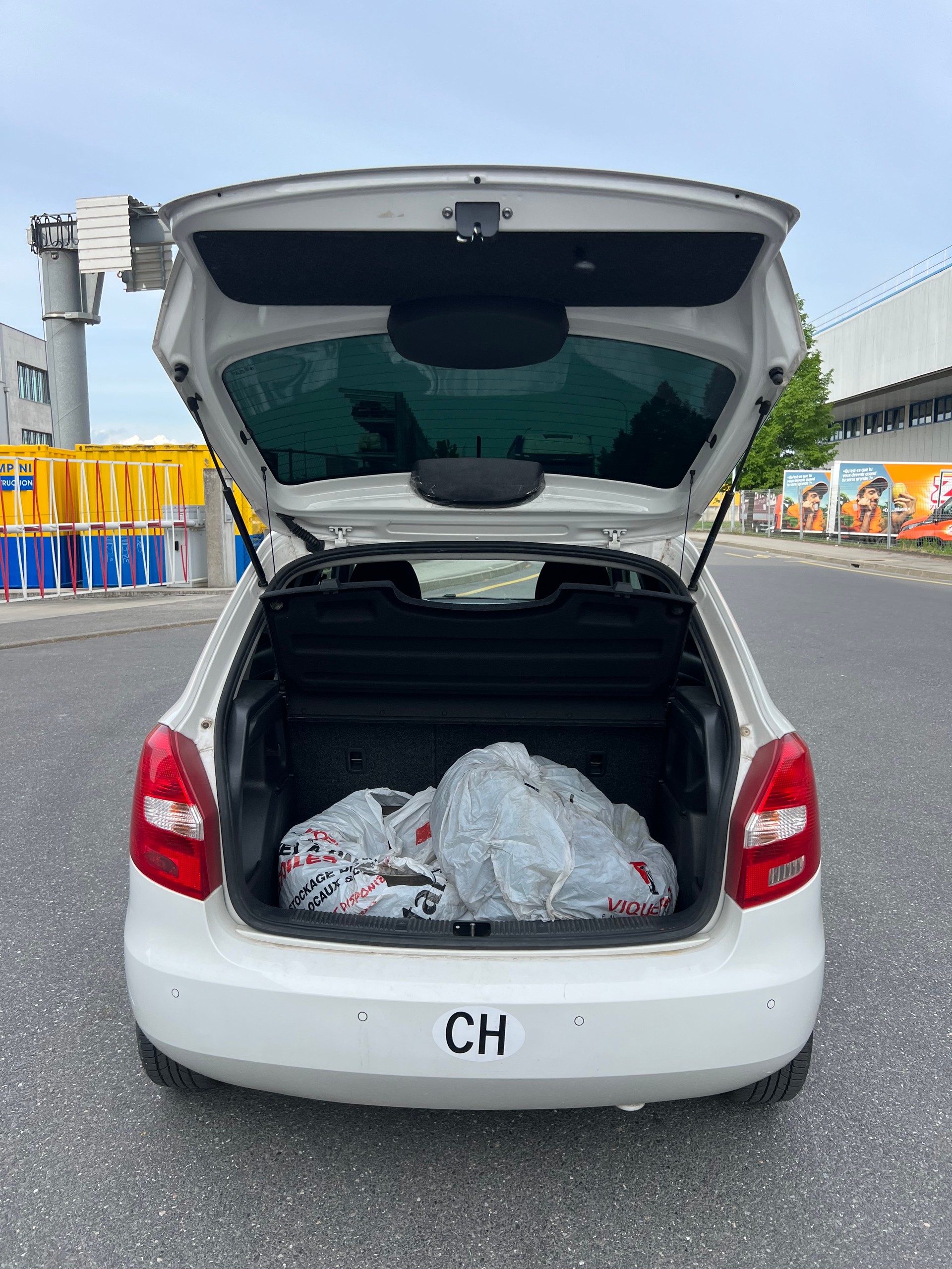 SKODA Fabia 1.2 TSI Classic DSG-image-15