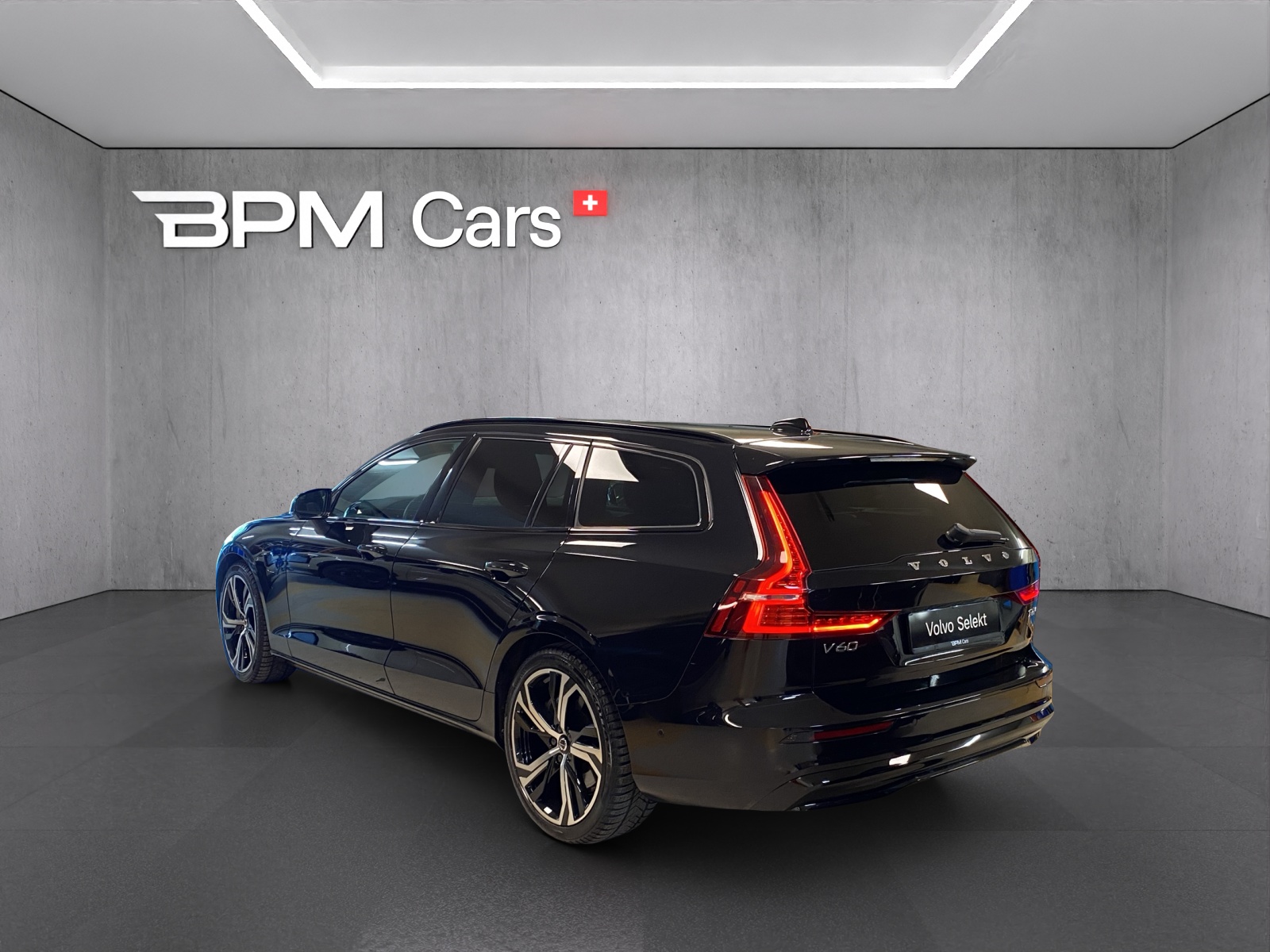 VOLVO V60 T6 eAWD Plug in Hybrid Plus Dark Geartronic-image-5