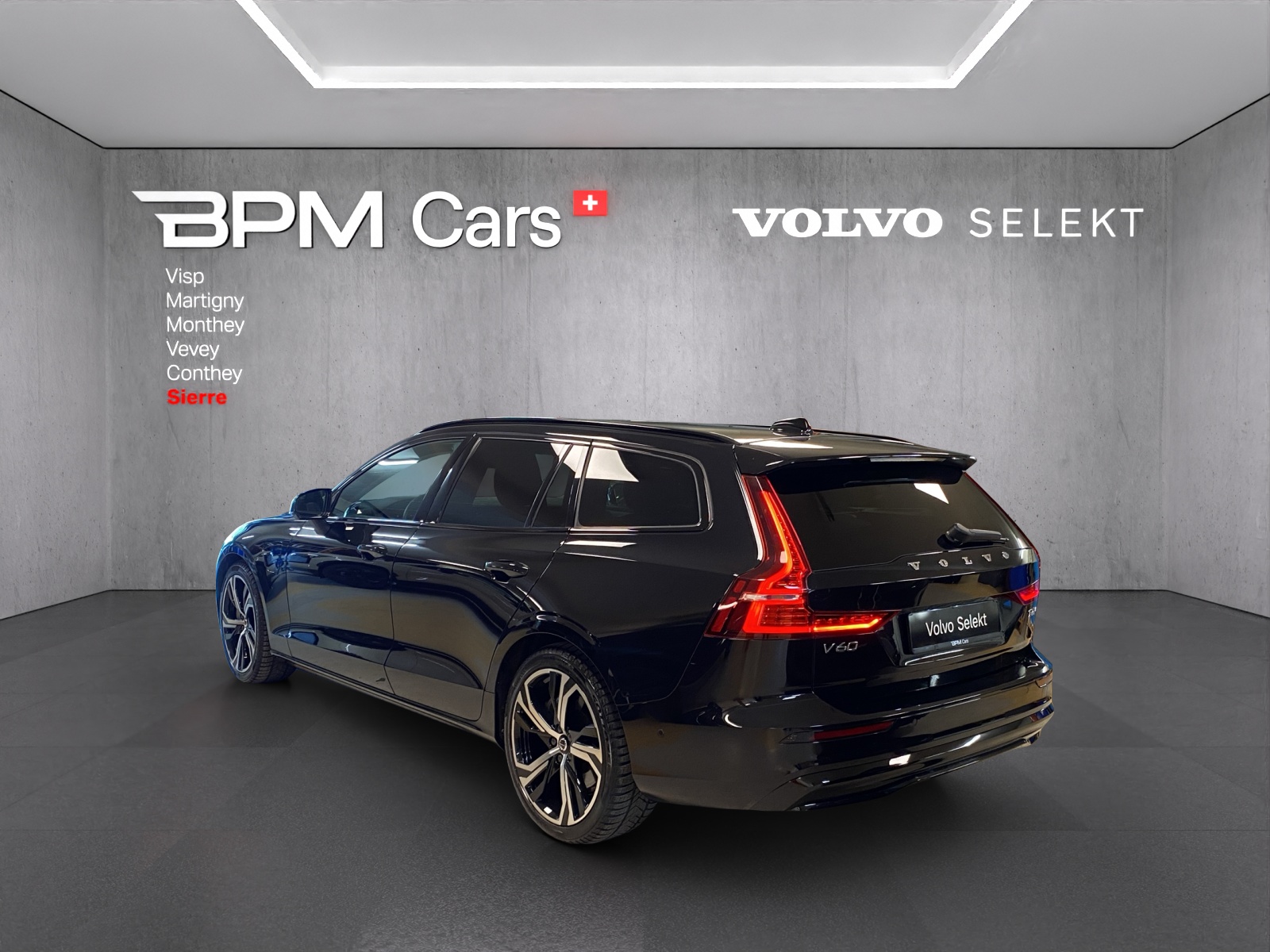 VOLVO V60 T6 eAWD Plug in Hybrid Plus Dark Geartronic-image-5