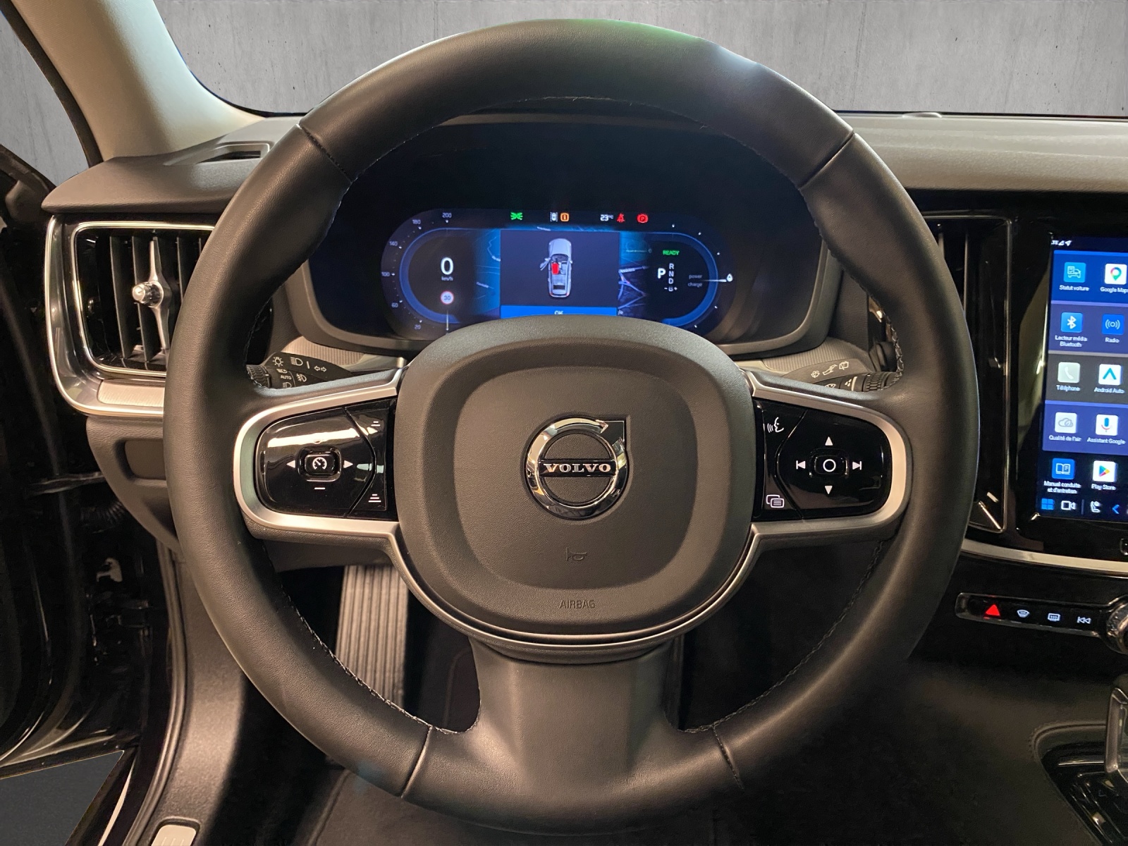 VOLVO V60 T6 eAWD Plug in Hybrid Plus Dark Geartronic-image-9