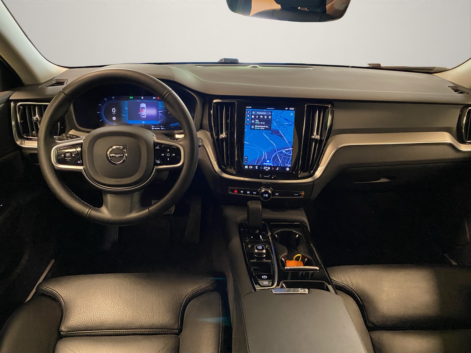 VOLVO V60 T6 eAWD Plug in Hybrid Plus Dark Geartronic-image-11