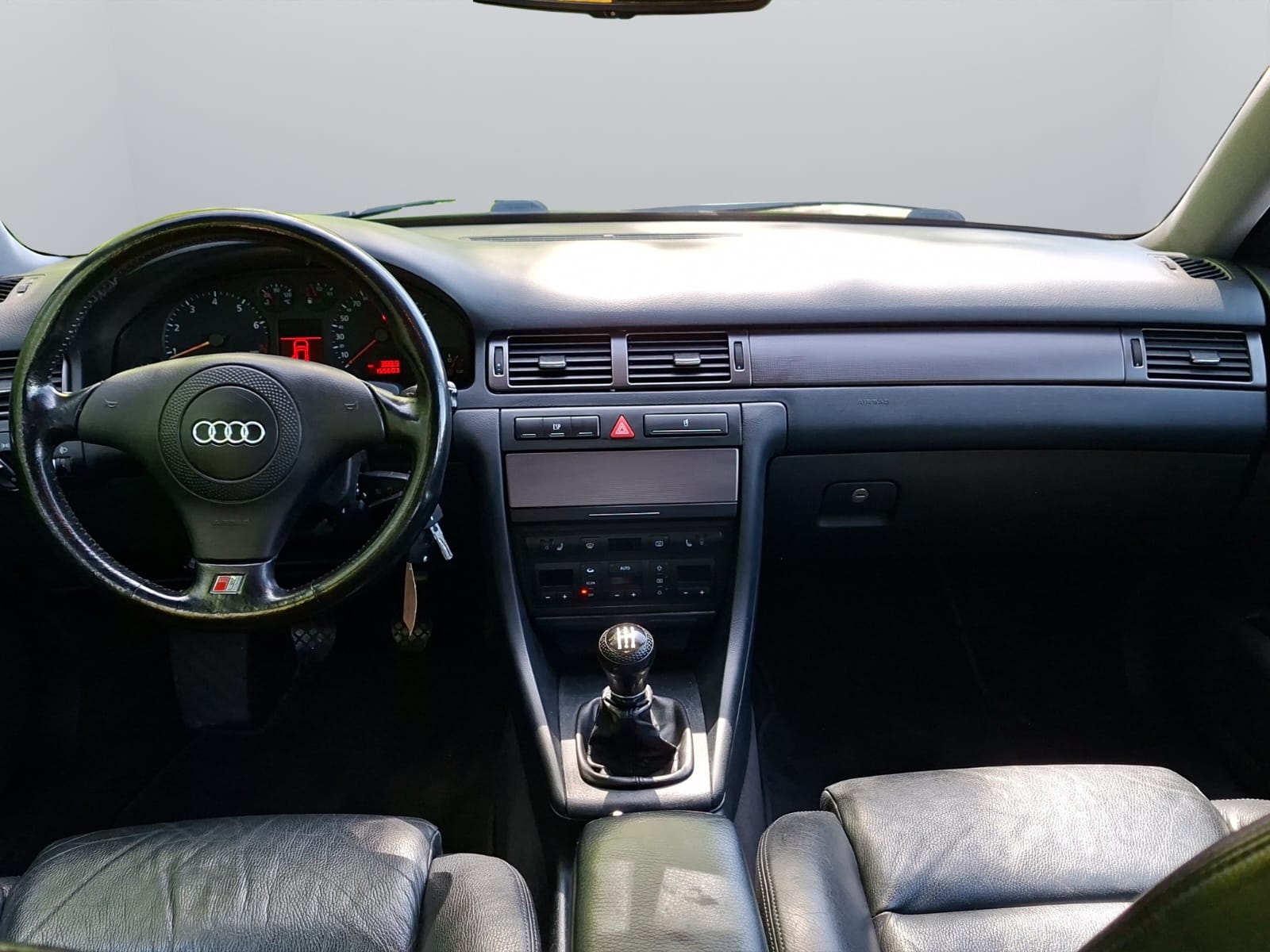 AUDI A6 2.8 Advance-image-11
