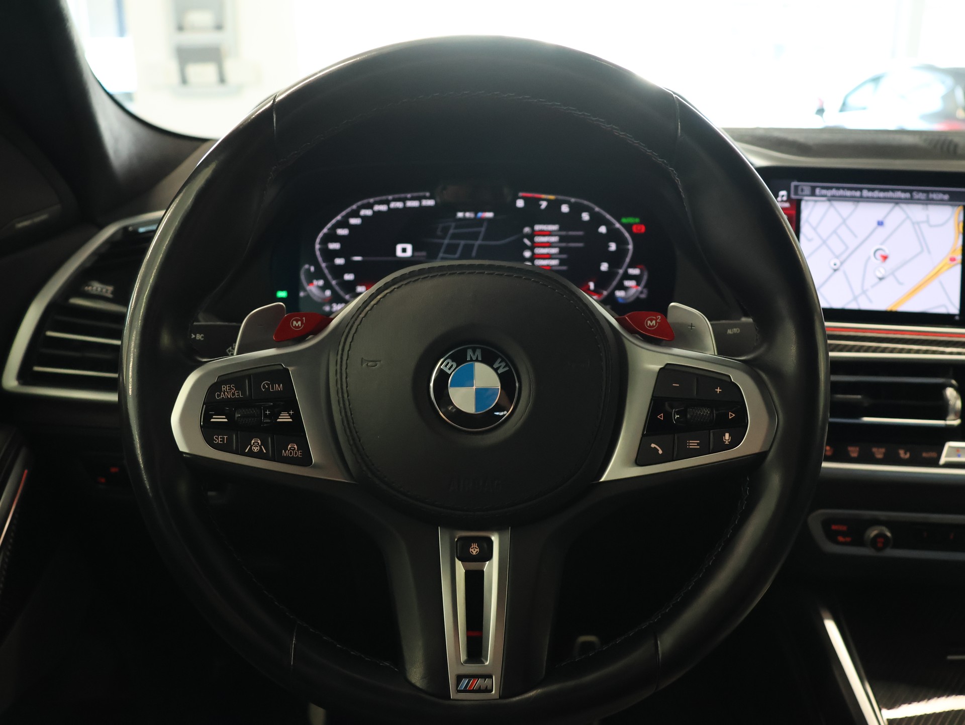 BMW X6M Steptronic M Competition *Harman&Kardon* *Carbon Packet* *Head Up Display*-image-21