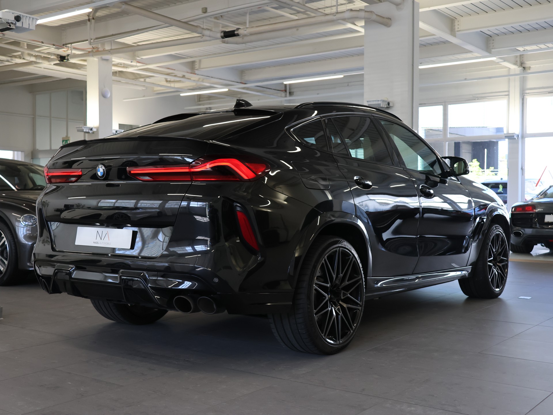 BMW X6M Steptronic M Competition *Harman&Kardon* *Carbon Packet* *Head Up Display*-image-5