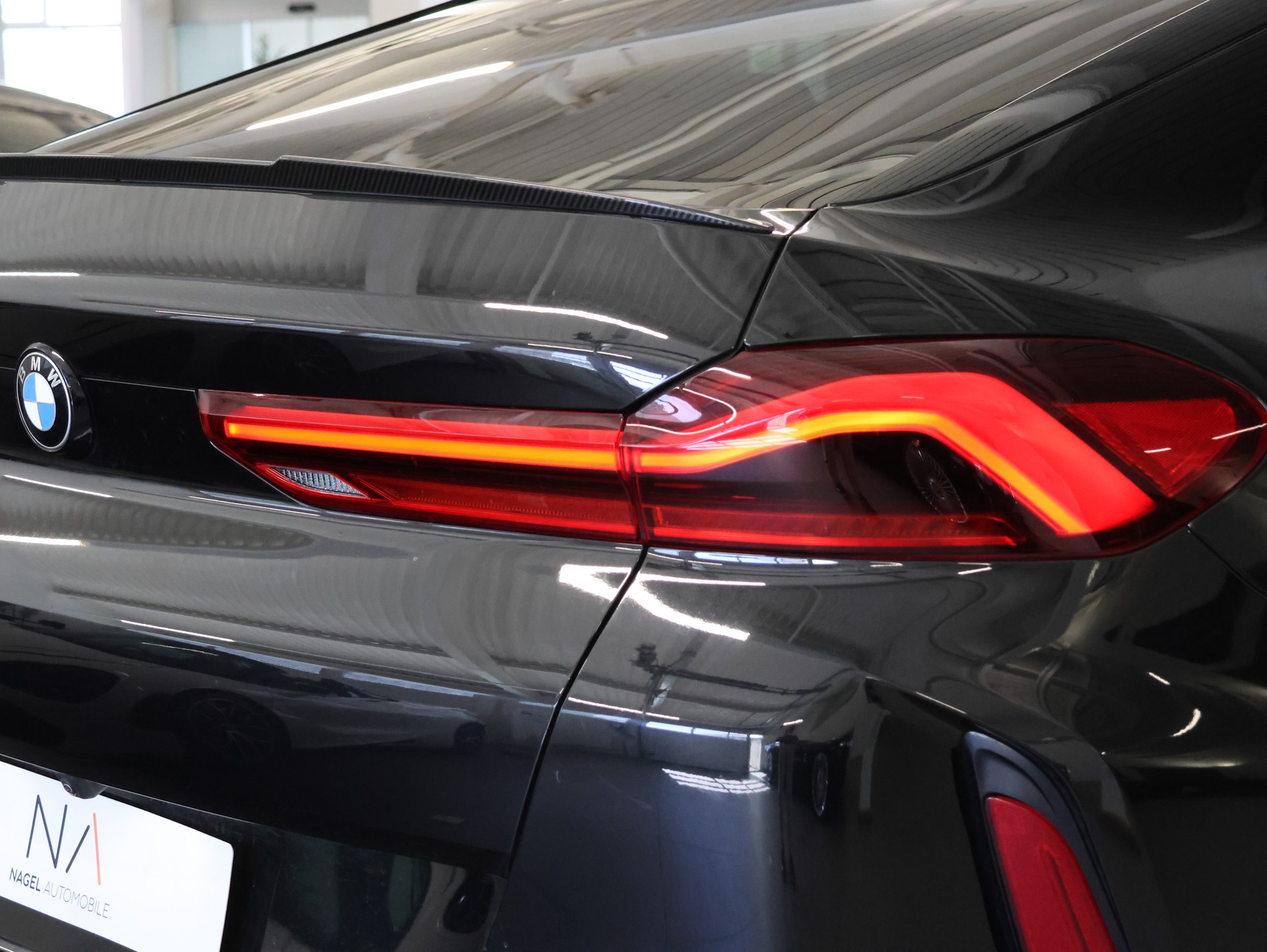 BMW X6M Steptronic M Competition *Harman&Kardon* *Carbon Packet* *Head Up Display*-image-12