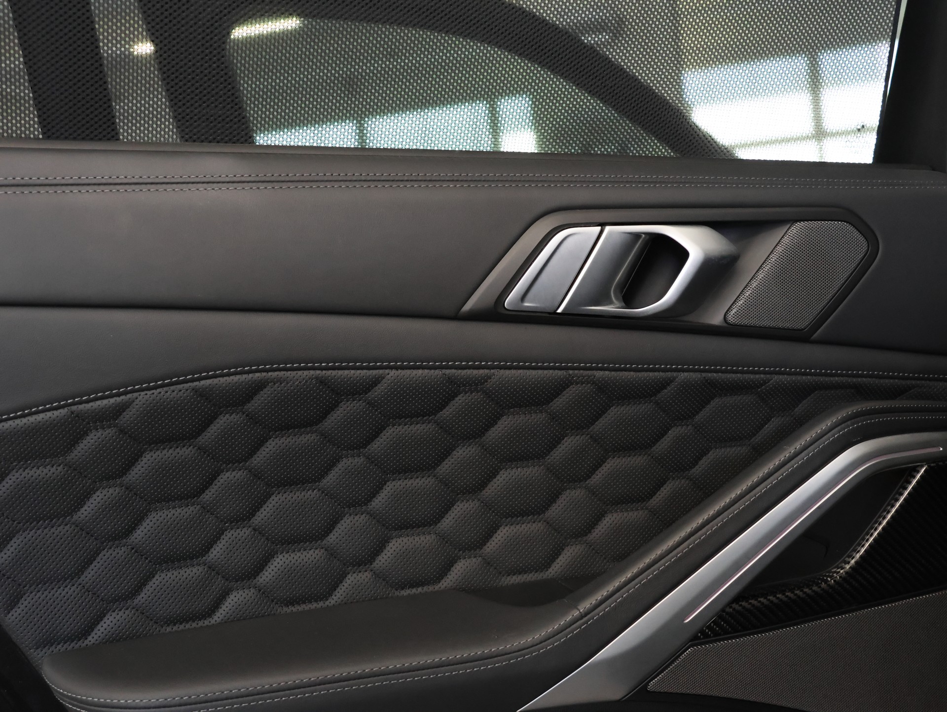 BMW X6M Steptronic M Competition *Harman&Kardon* *Carbon Packet* *Head Up Display*-image-40
