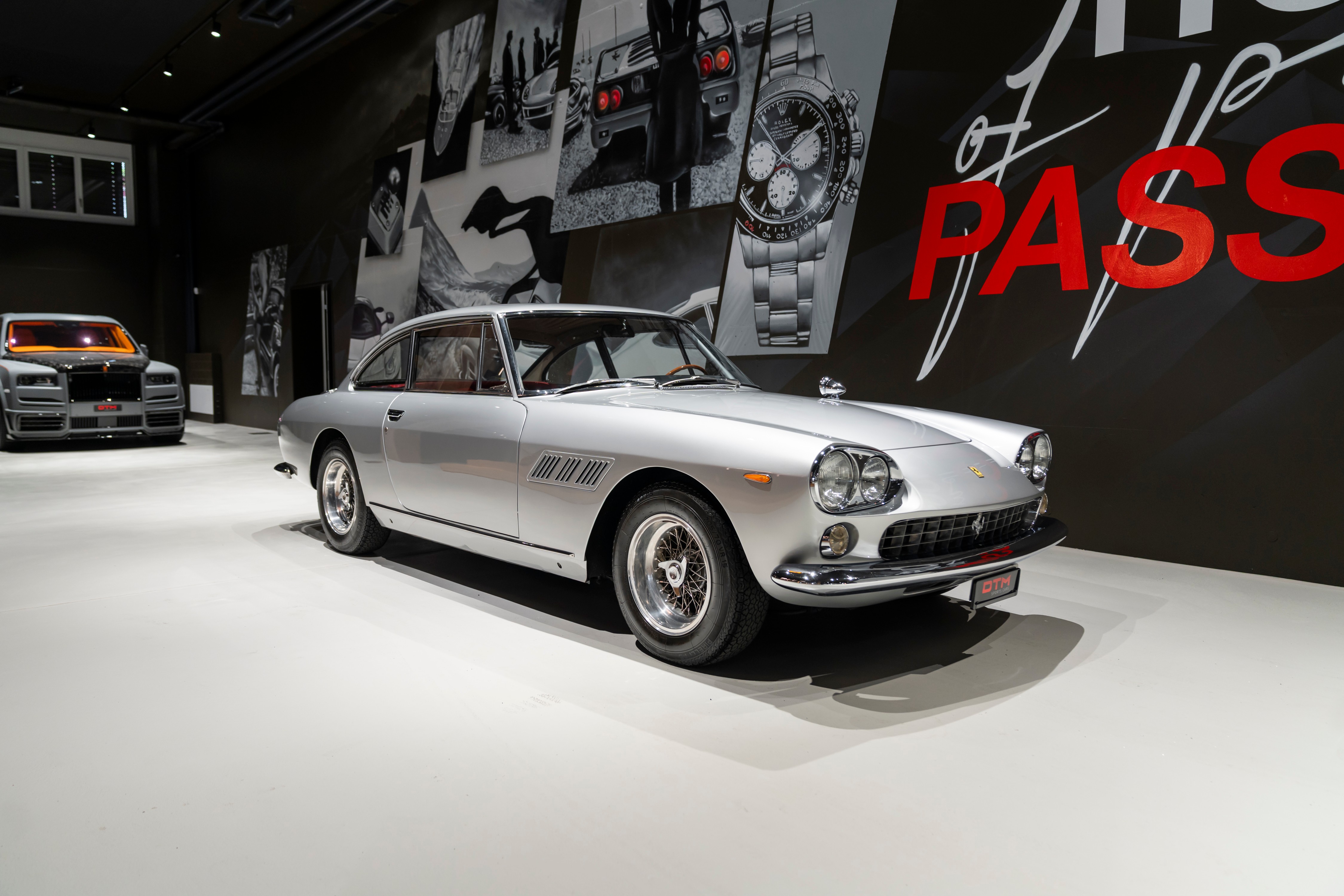 Ferrari 330 GT 2+2