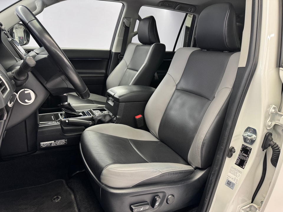 Land Cruiser 2.8 D 204 Invincible AWD