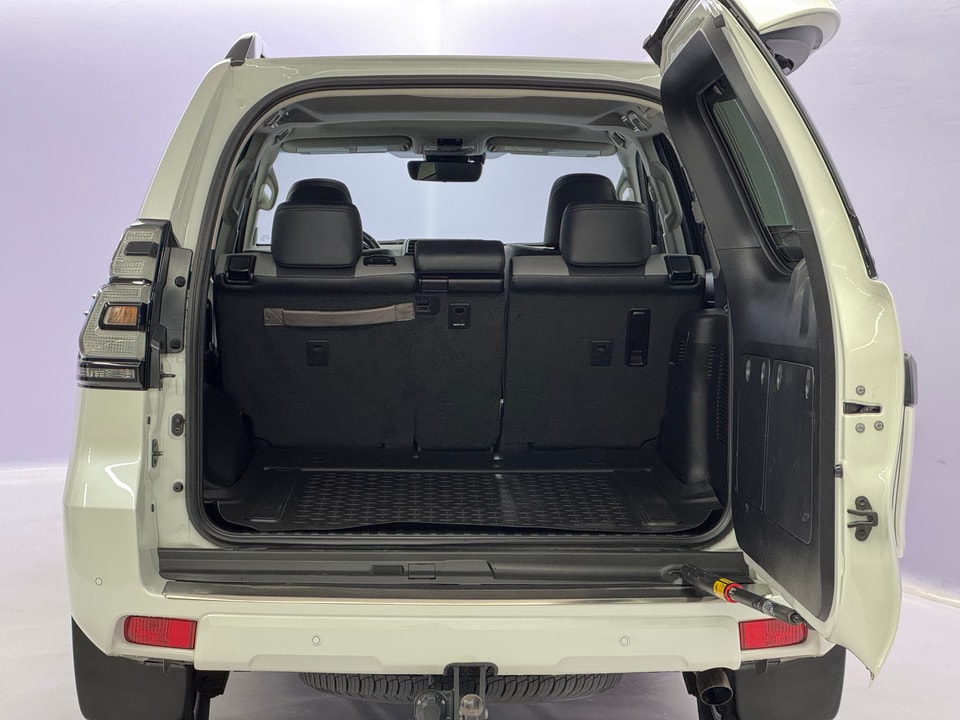 Land Cruiser 2.8 D 204 Invincible AWD