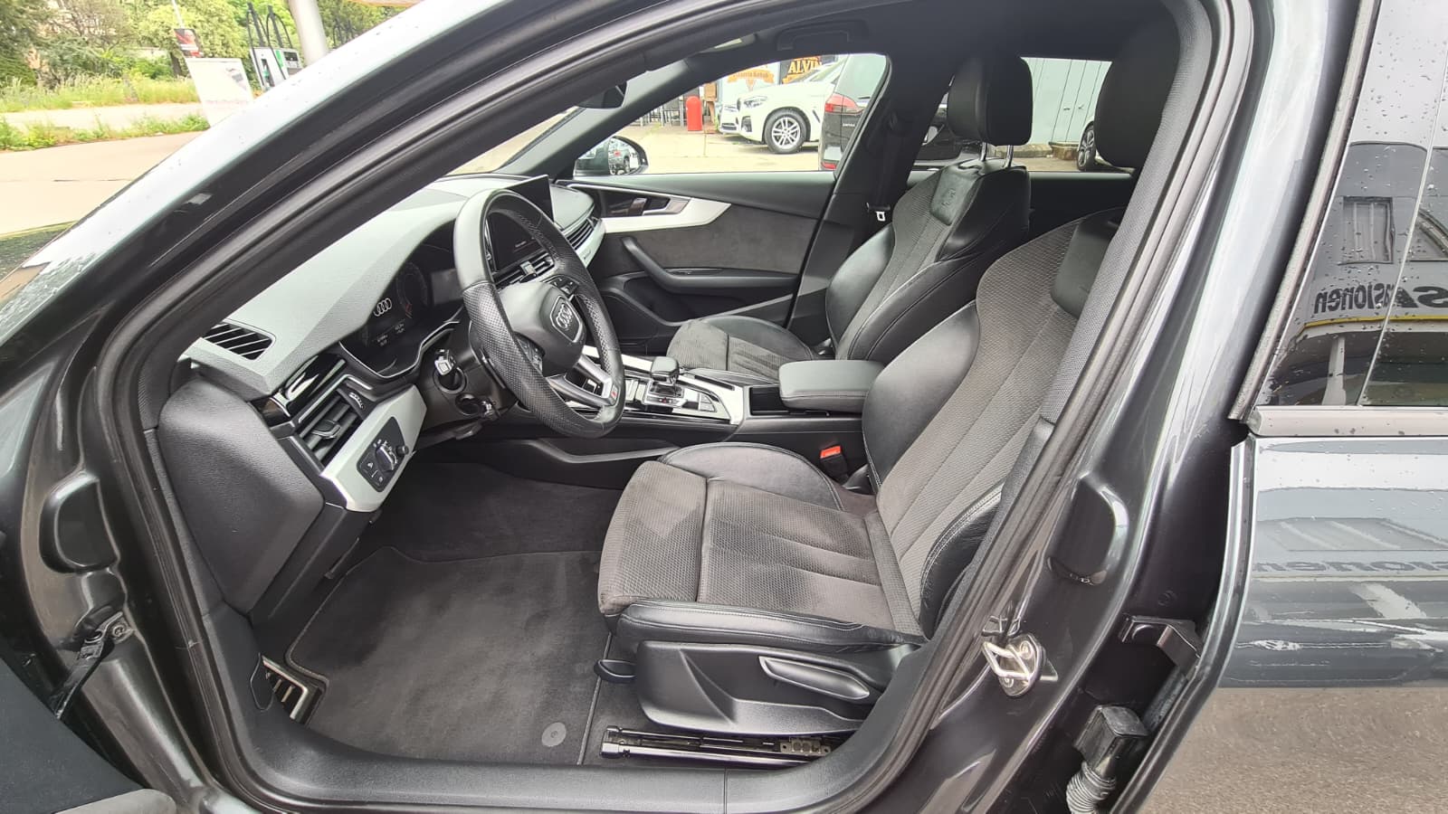 AUDI A4 Avant 40 TDI advanced quattro S-tronic ** S-Line ** 204 PS ** Alcantara-Leder ** Gr-Navi ** RF-Kamera ** Anh-Kupplung **-image-14
