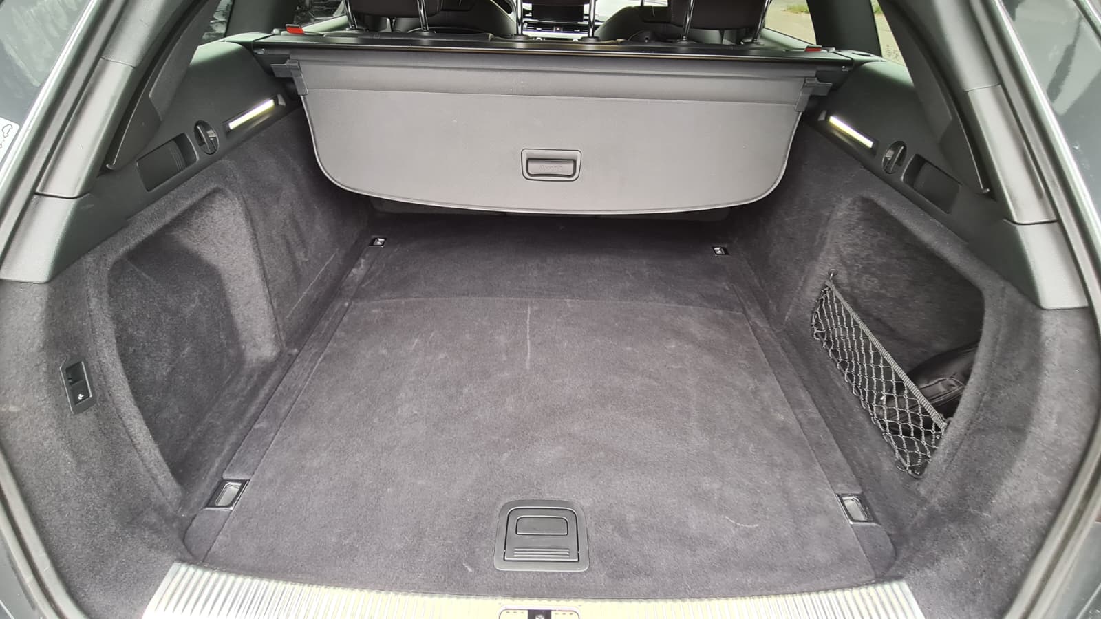 AUDI A4 Avant 40 TDI advanced quattro S-tronic ** S-Line ** 204 PS ** Alcantara-Leder ** Gr-Navi ** RF-Kamera ** Anh-Kupplung **-image-7