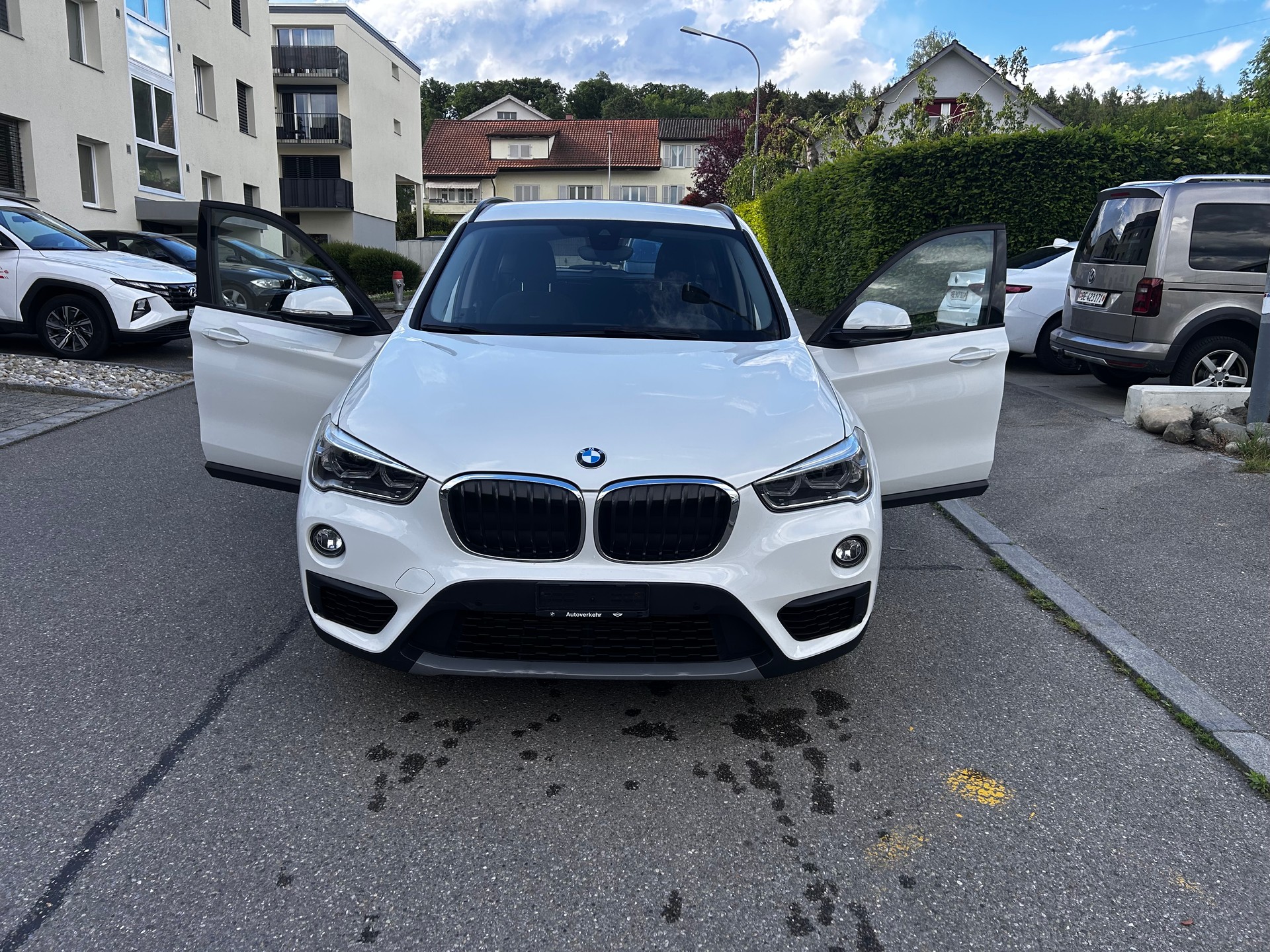 BMW X1 xDrive 18d Steptronic-image-0