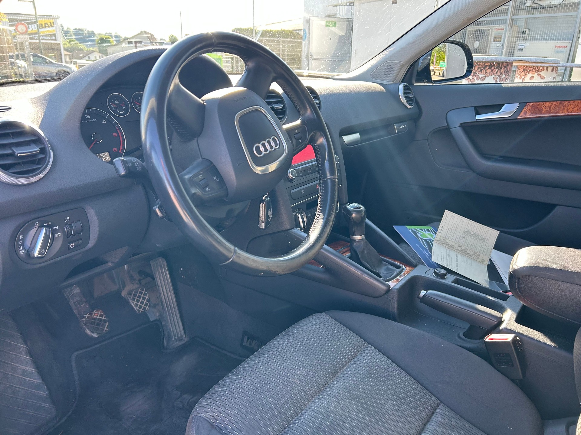 AUDI A3 Sportback 2.0 TDI Ambiente quattro-image-9