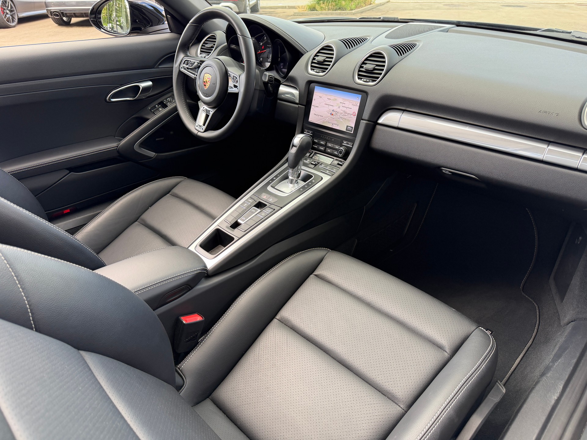 PORSCHE 718 Boxster 2.0 T Style Edition PDK-image-18