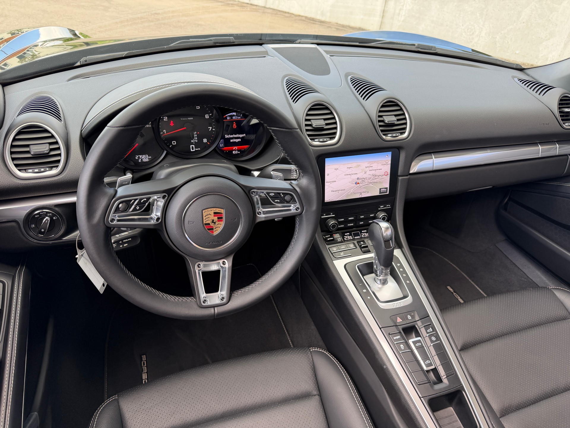 PORSCHE 718 Boxster 2.0 T Style Edition PDK-image-15