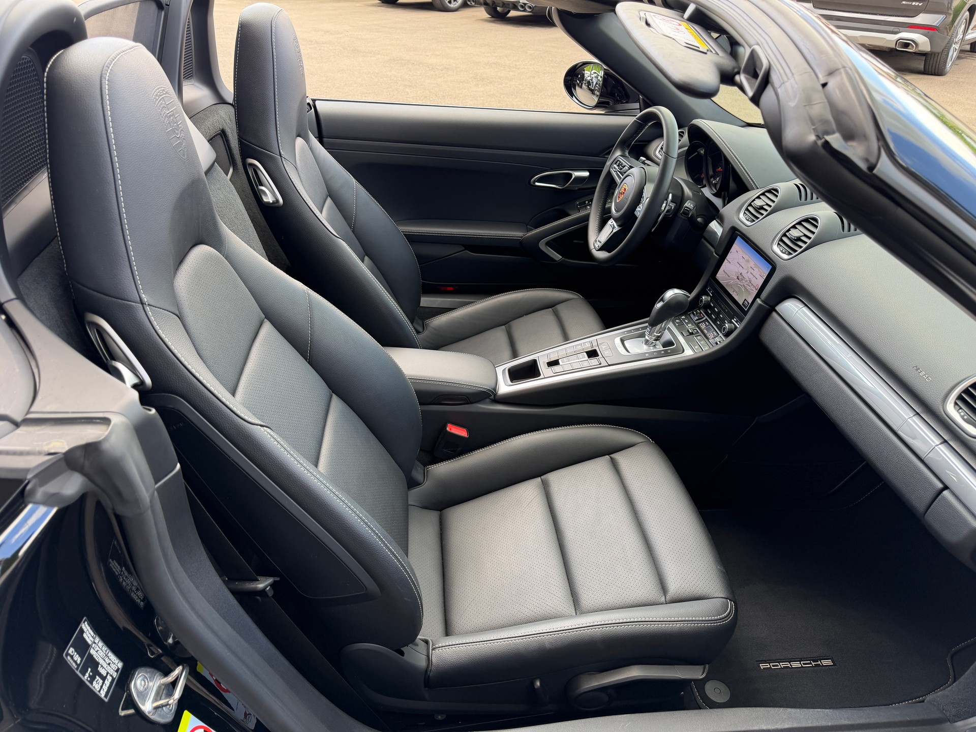 PORSCHE 718 Boxster 2.0 T Style Edition PDK-image-17